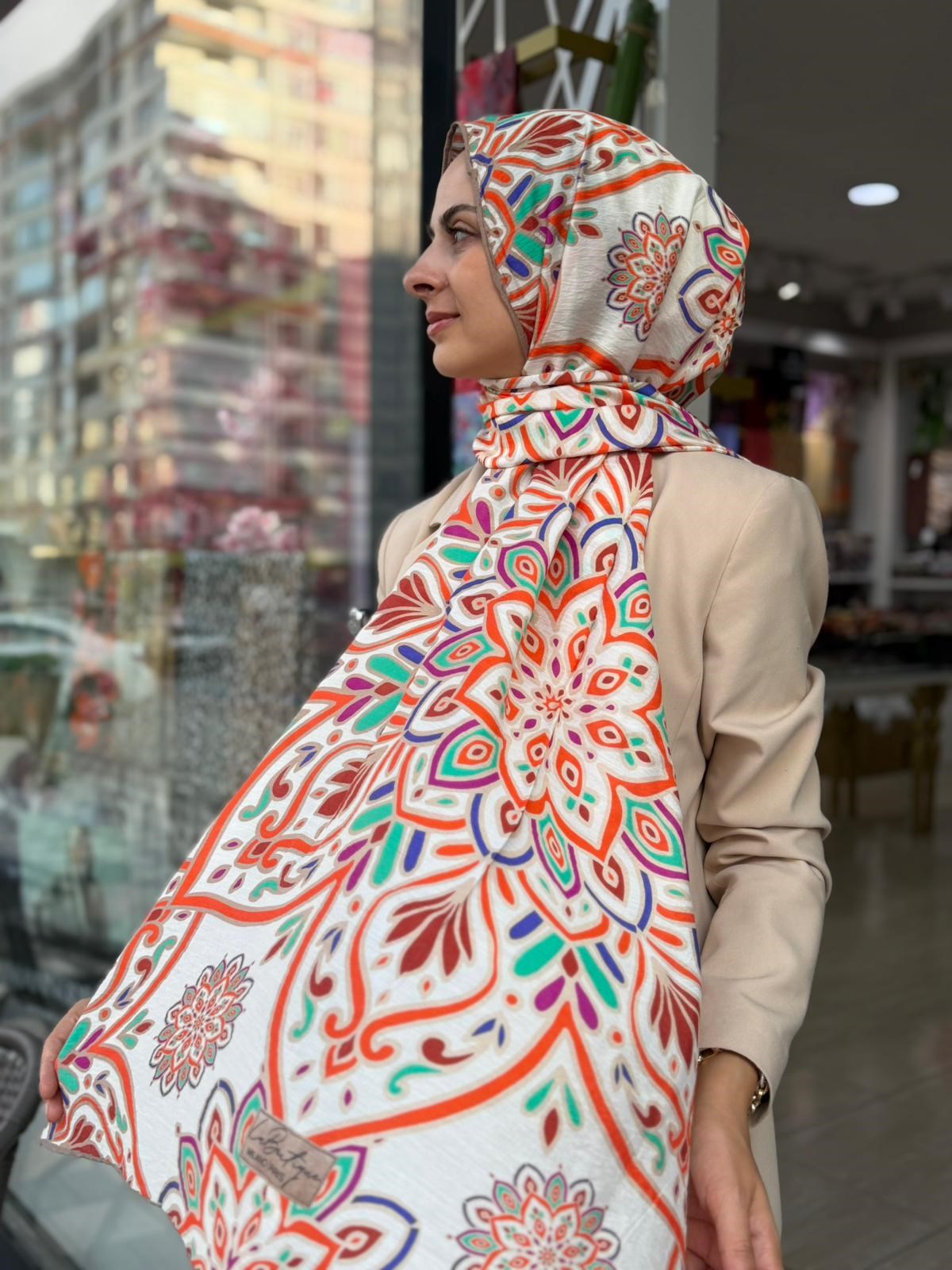 La Boutique Yeni Sezon Desenli Güz Yaz Serinliği Şal 01