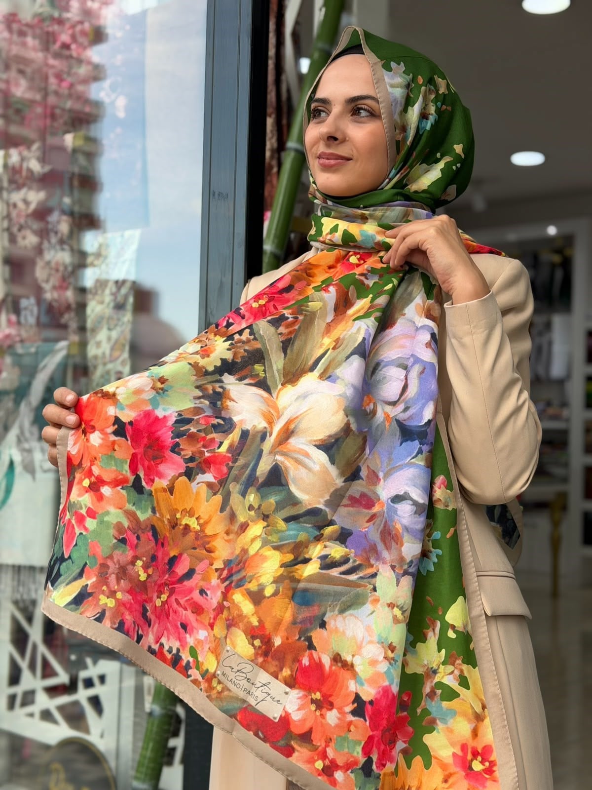 La Boutique Yeni Sezon Özel Seri Desenli Şal 02