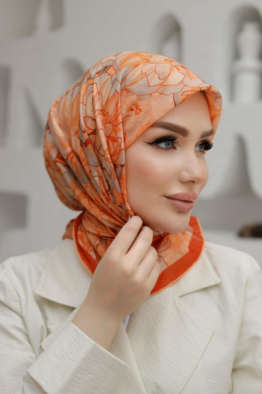 Siyane Desenli Natural Eşarp 01