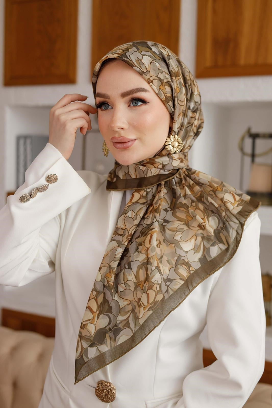 Siyane Desenli Natural Eşarp 05