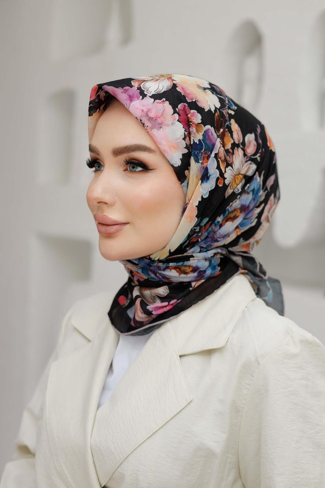 Siyane Desenli Natural Eşarp 15
