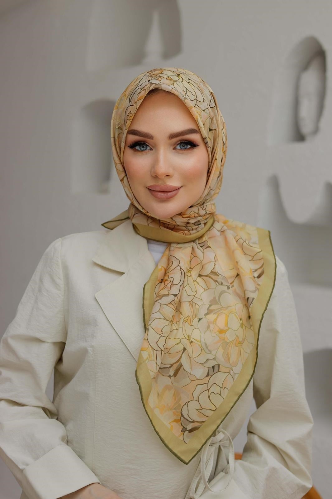 Siyane Desenli Natural Eşarp 16