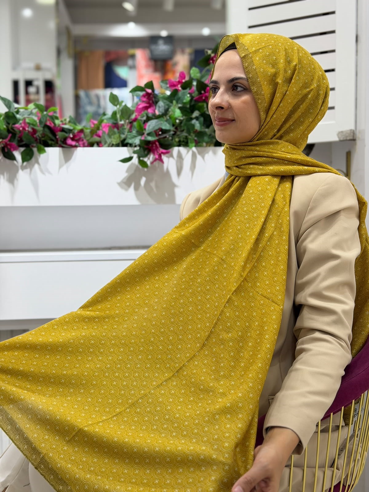 Siyane Logolu Desenli Şal 02