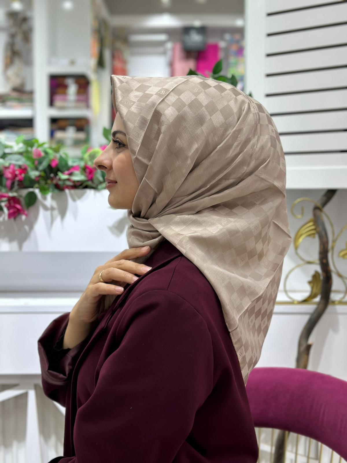 Armine Dama Serisi Eşarp 07