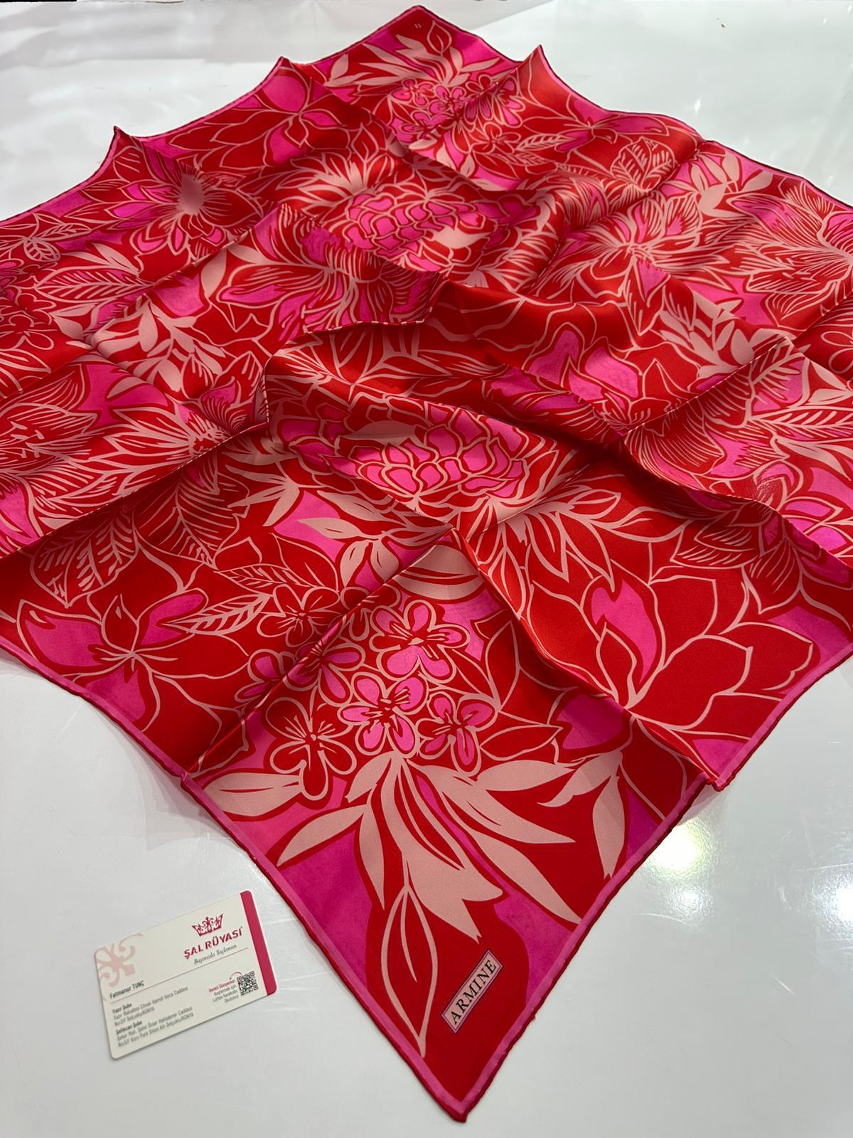 Armine İpek Eşarp 03