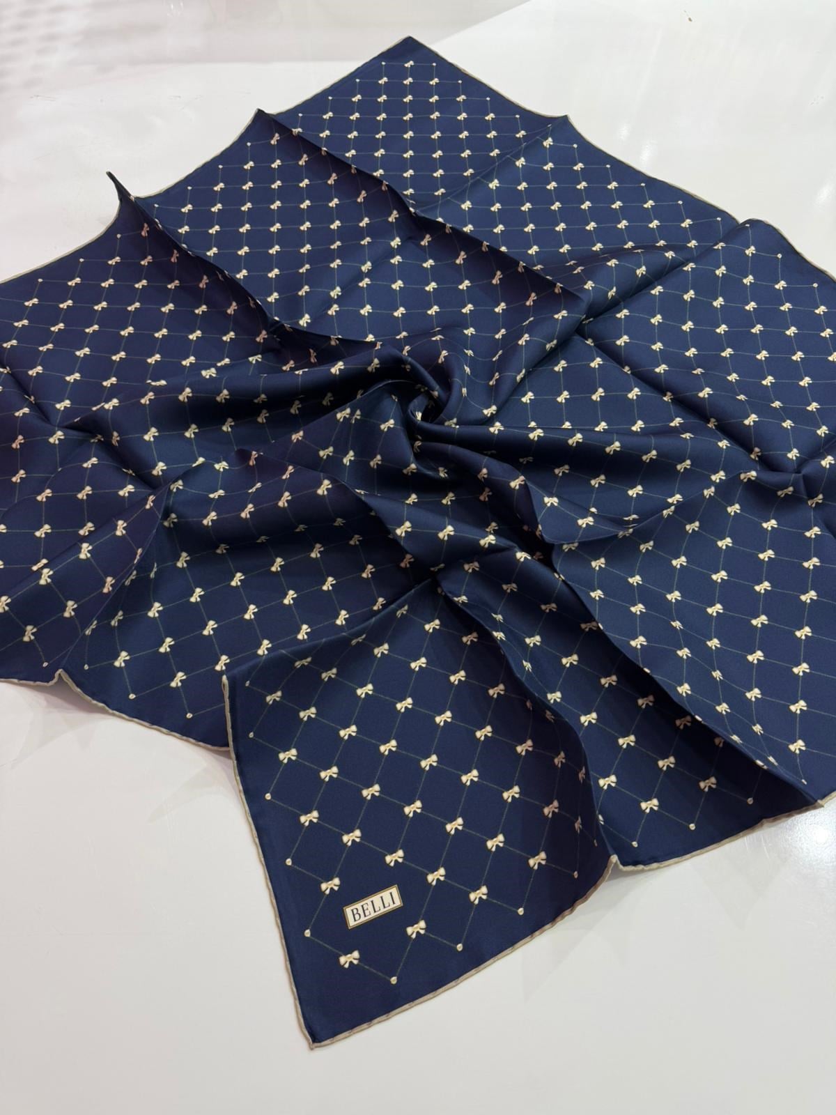 Belli Twill İpek Eşarp 01