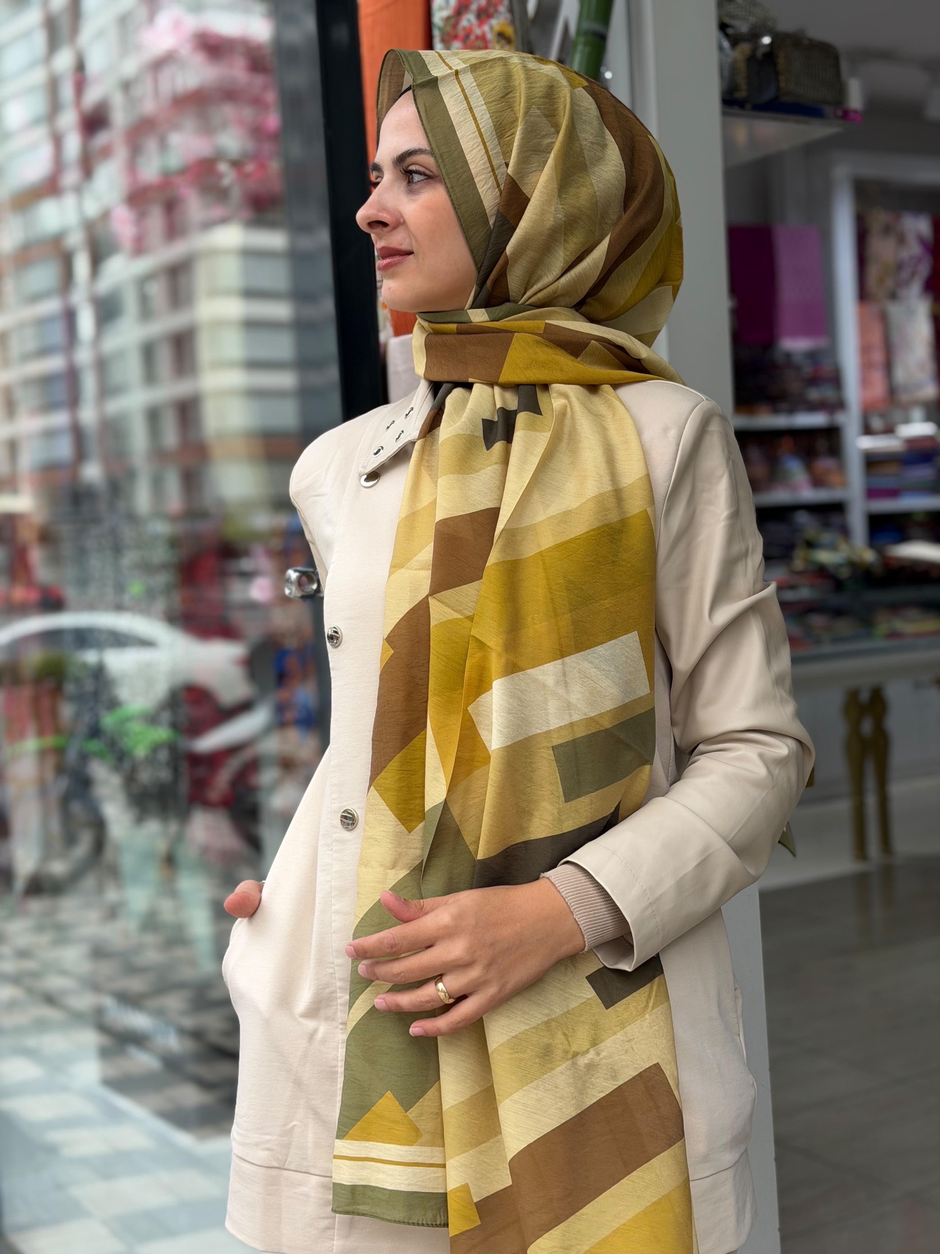 Benetton Desenli Şal