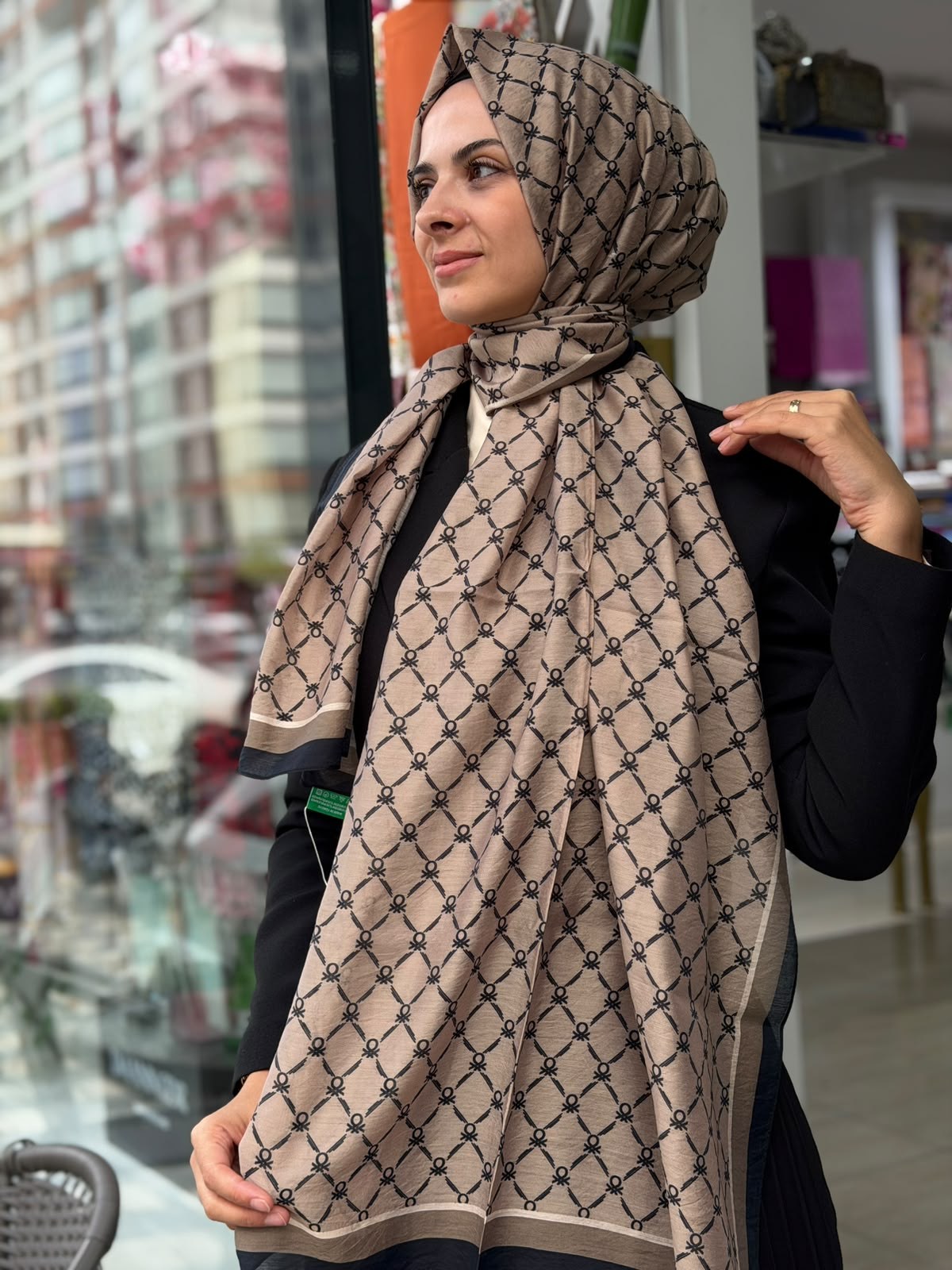 Benetton Desenli Şal