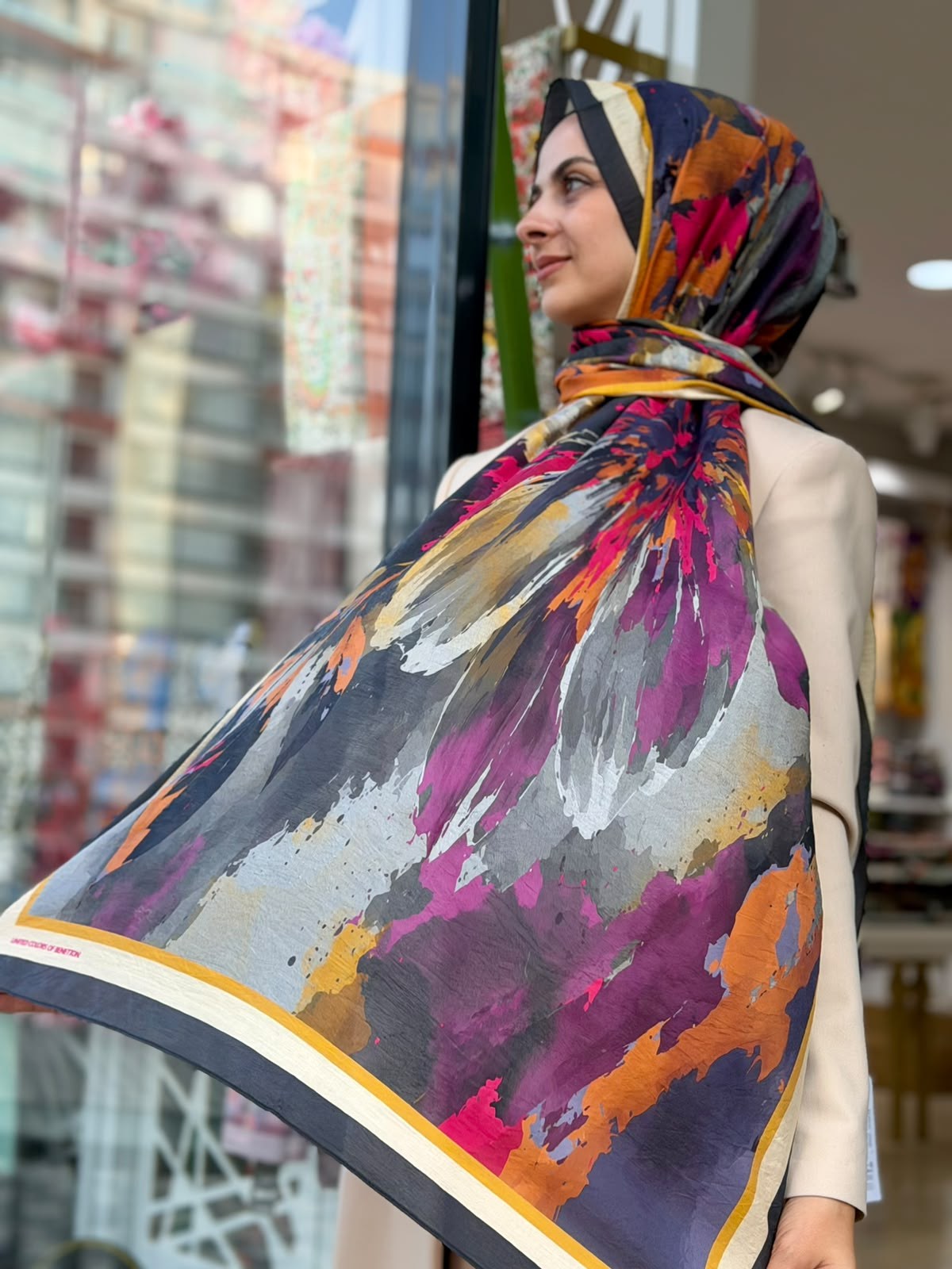 Benetton Desenli Şal Fuşya Rengi (Yeni Sezon)