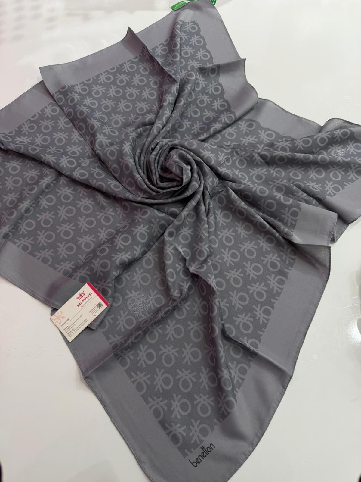 Benetton Monogram Elegante Eşarp 07