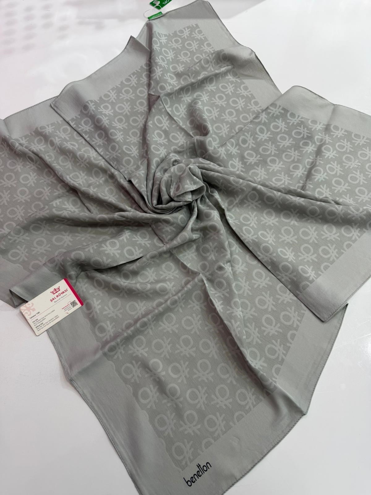 Benetton Monogram Elegante Eşarp 08