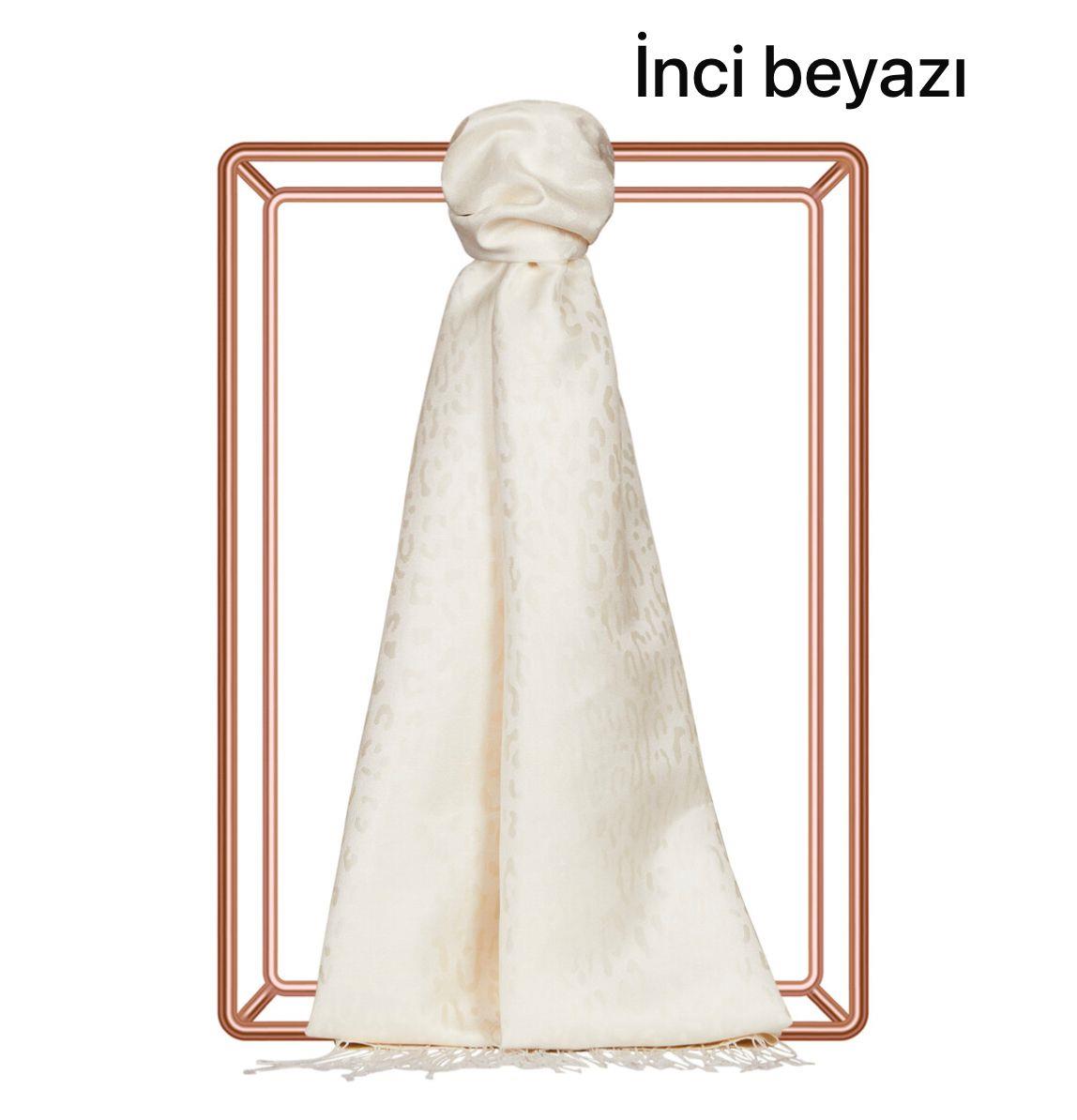 Desenli Leopar Jakar Şal (İnci Beyazı)