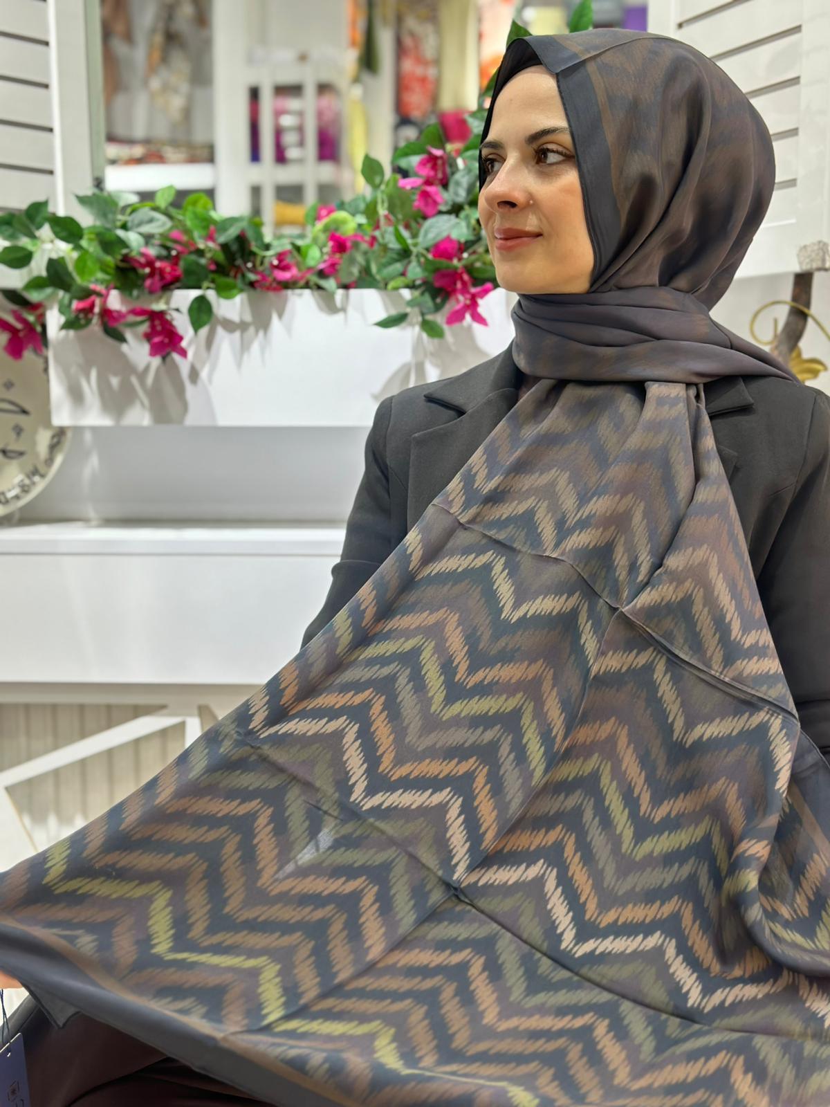 Ed Scarf Desenli Floş Viskon Şal 05