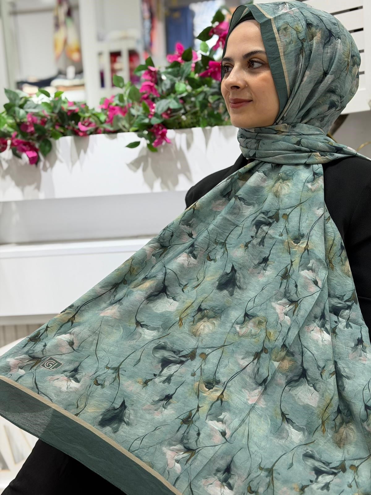 Glamouria Desenli Viskon Şal 04