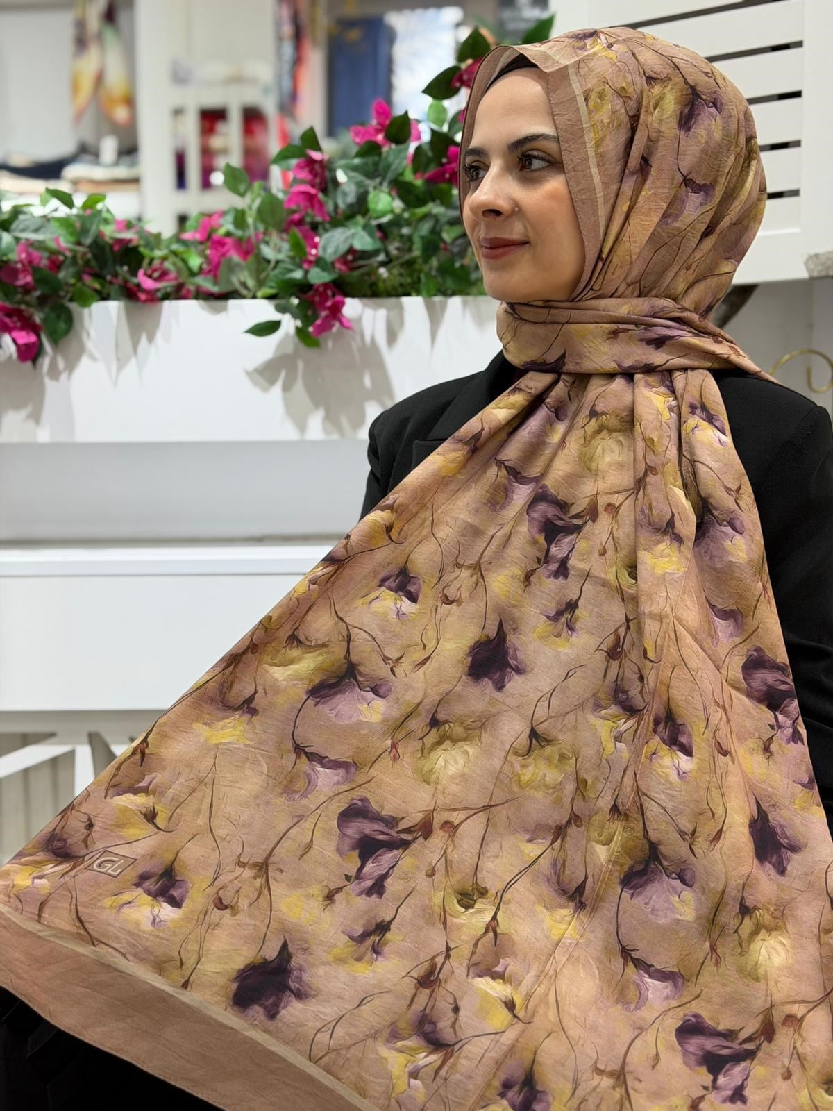 Glamouria Desenli Viskon Şal 06