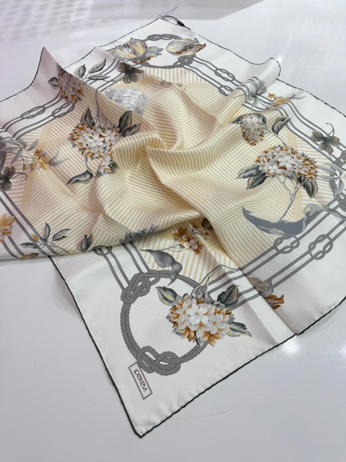 İpekevi Yeni Sezon Desenli Twill İpek Eşarp 01