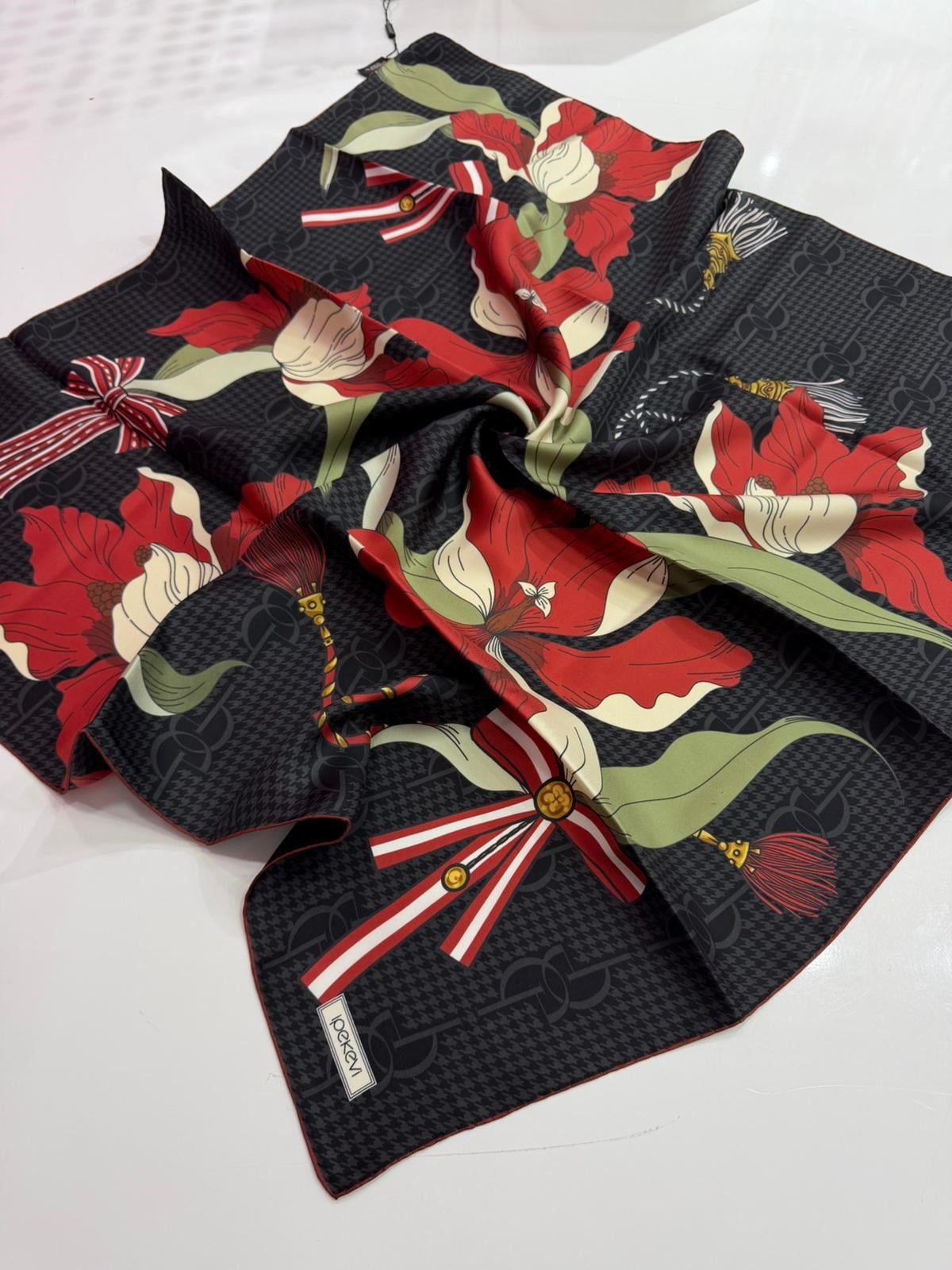 İpekevi Yeni Sezon Desenli Twill İpek Eşarp 03