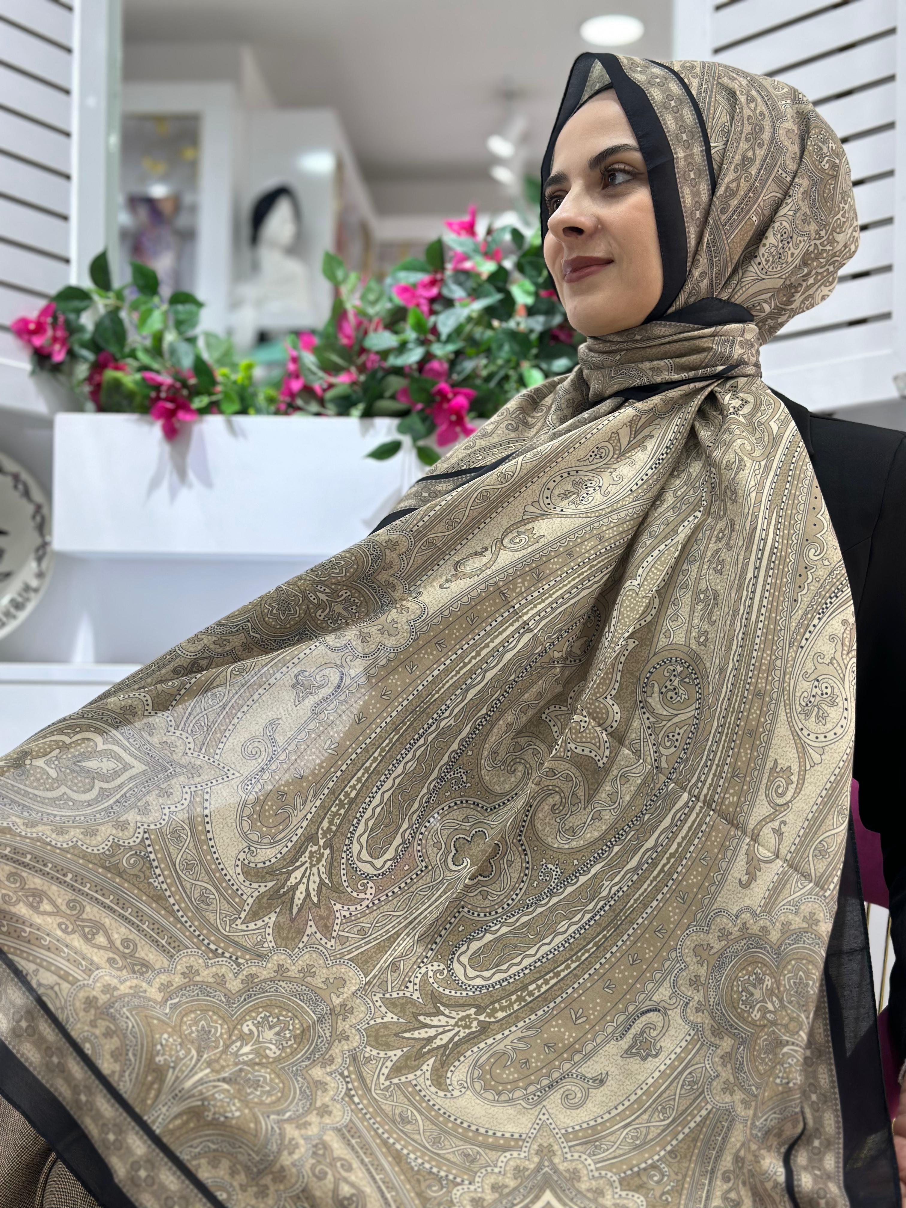 İpekseli  Desenli Şal - Model 8