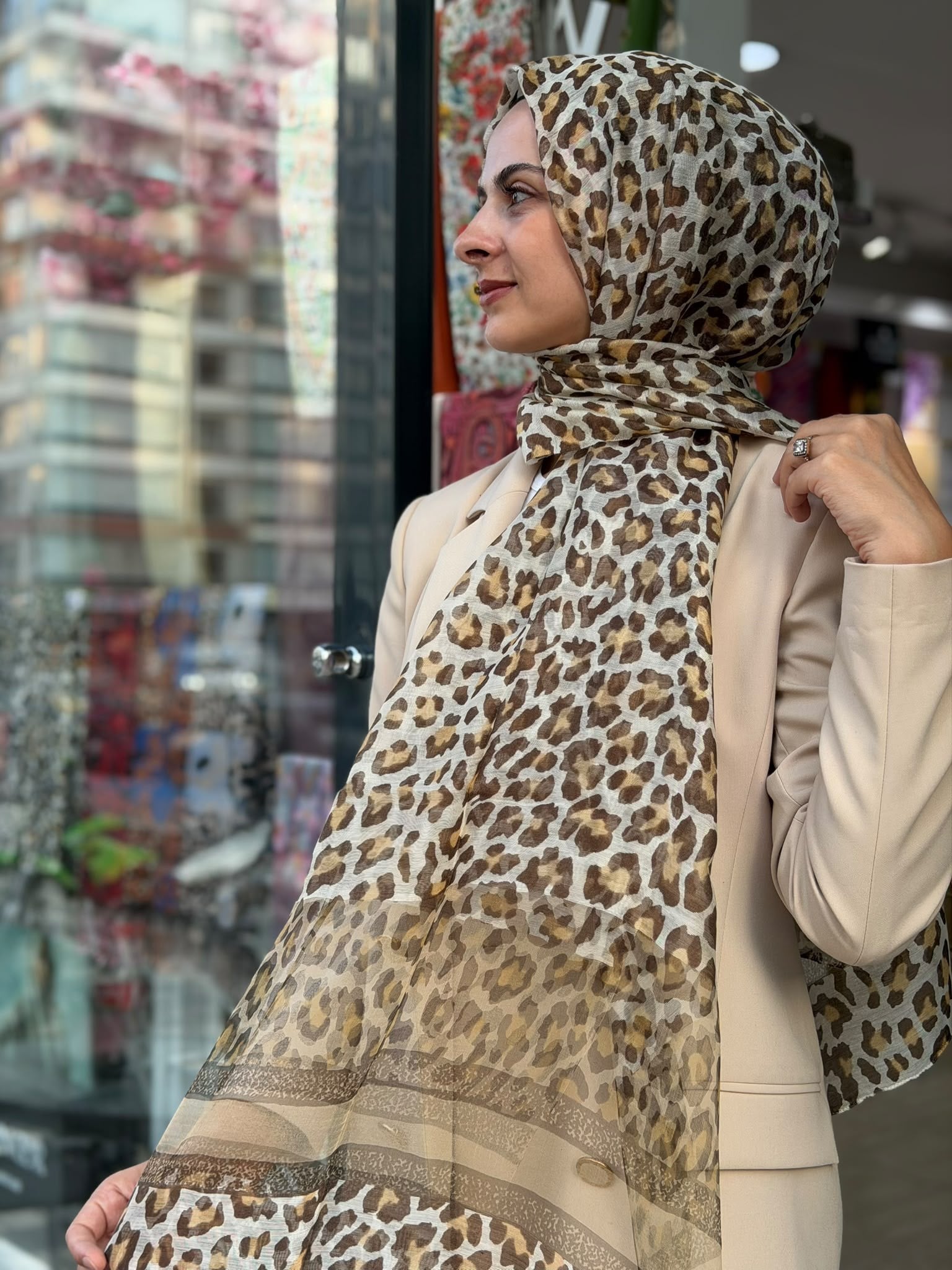 İthal Leopar Tül Şal Camel Rengi