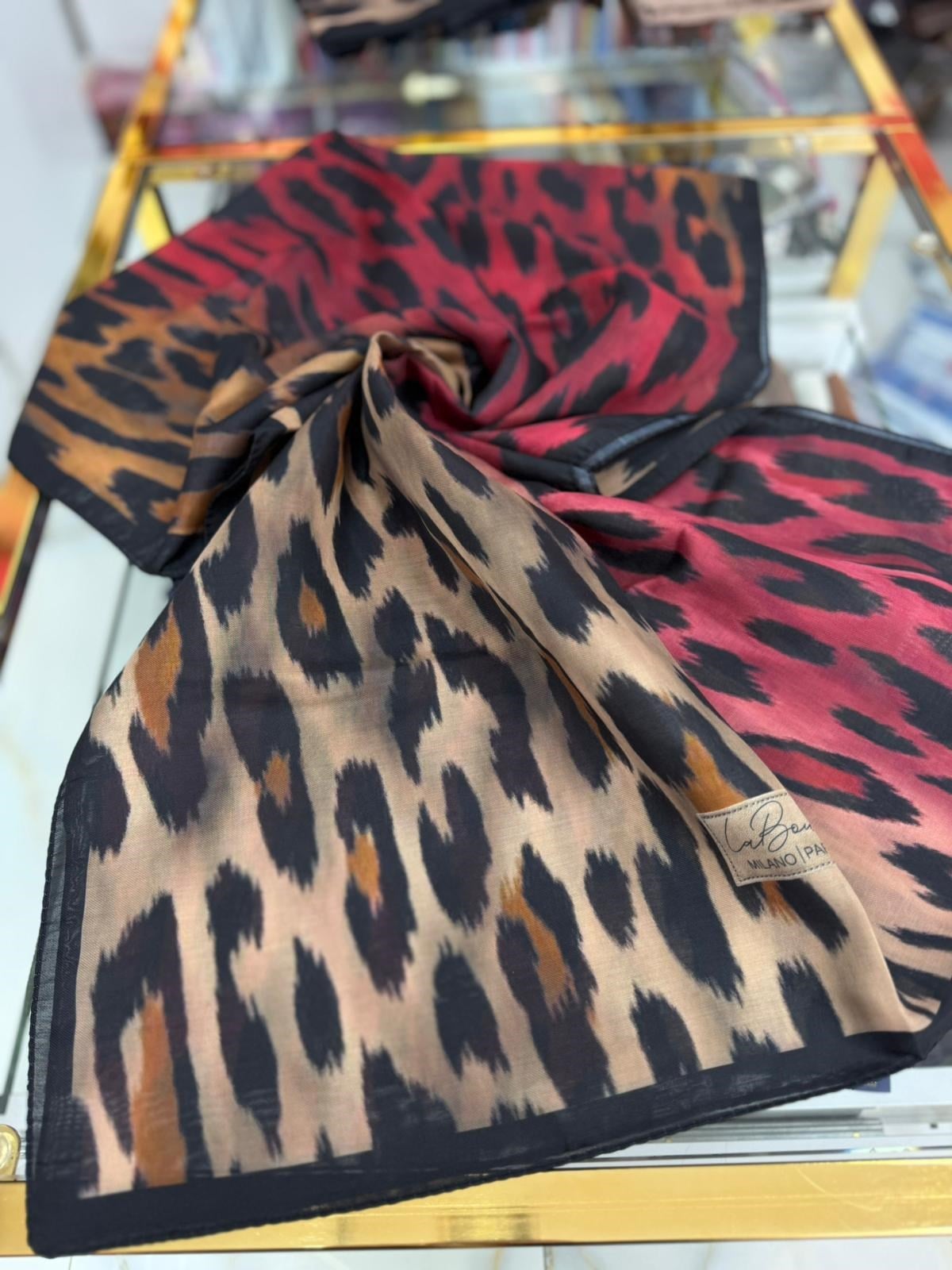 La Boutique Desenli Özel Seri Şal 02