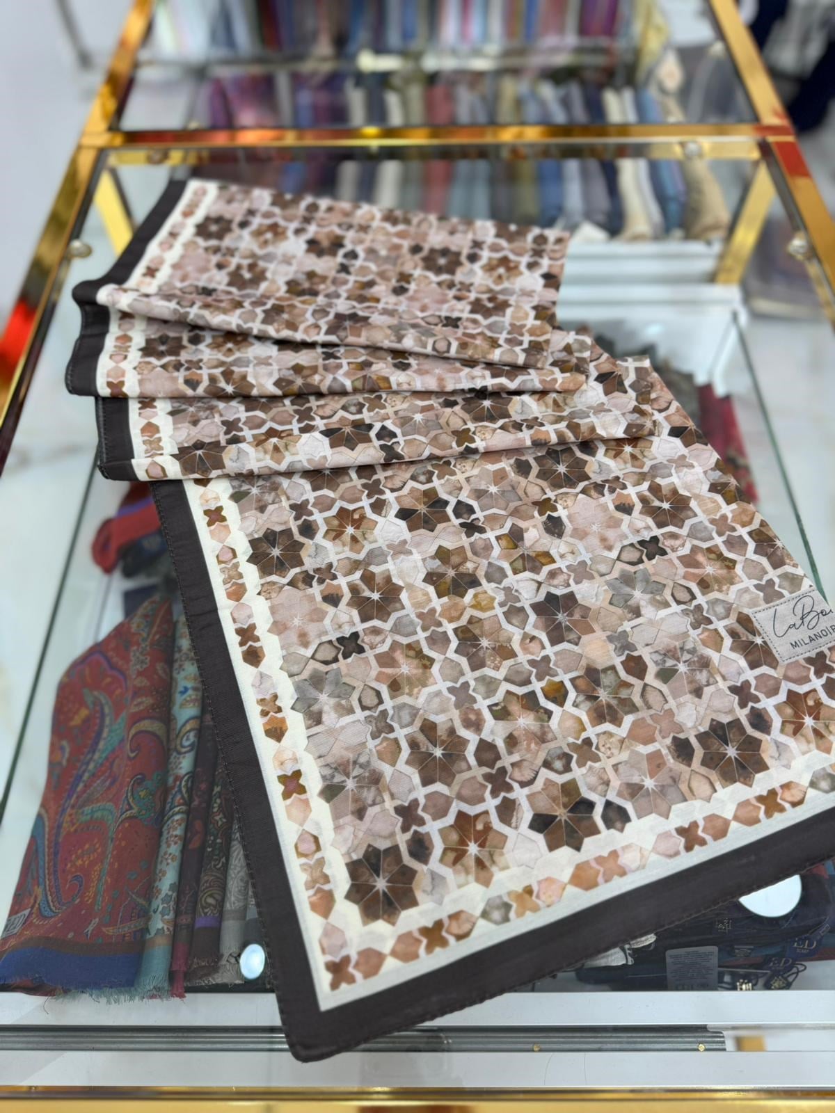 La Boutique Desenli Özel Seri Şal 05