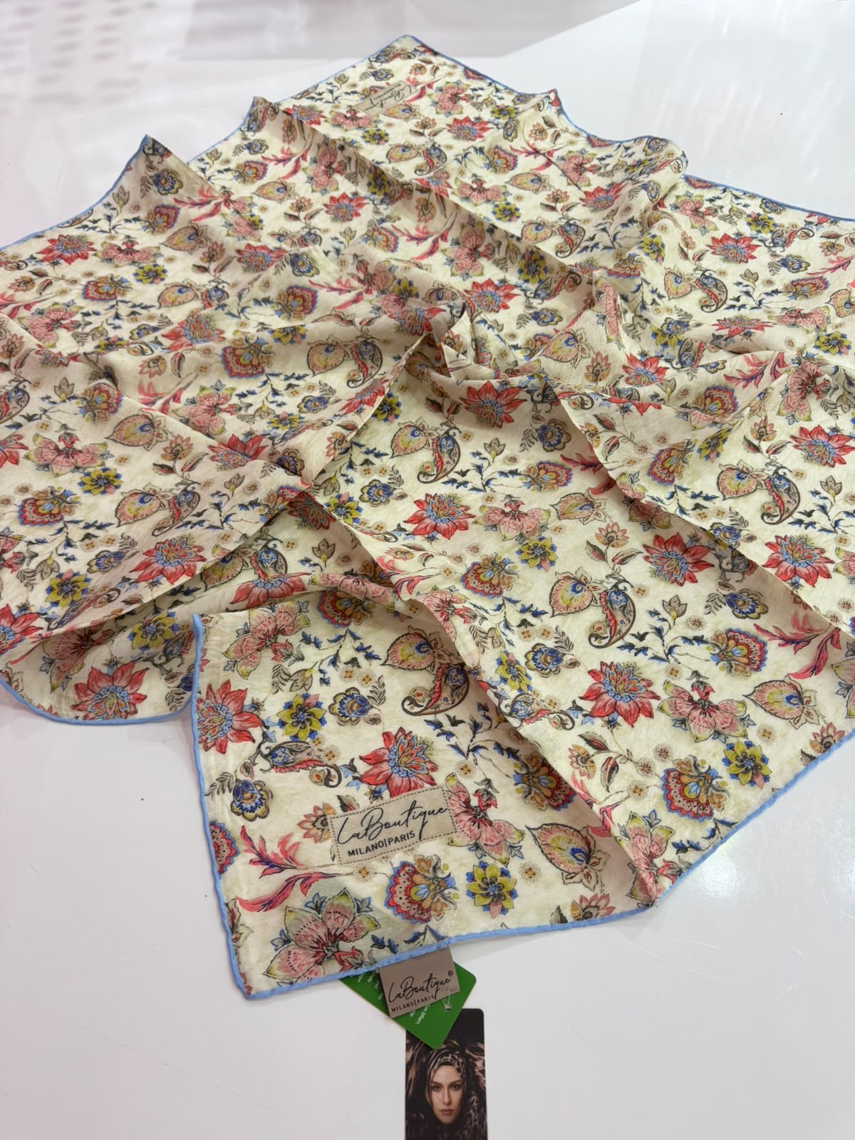 La Boutique Güz Eşarp 03
