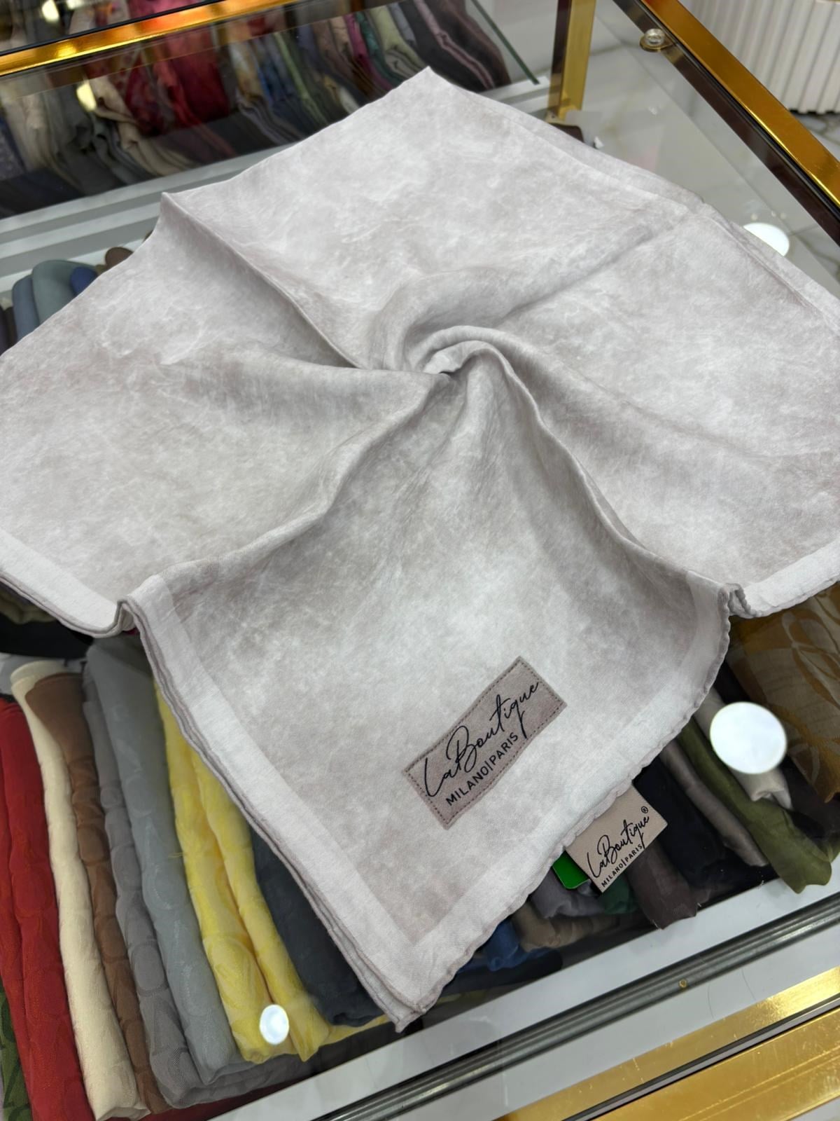 La Boutique Yeni Sezon Bulut Tek Renk Güz Yaz Serinliği Eşarp 7143