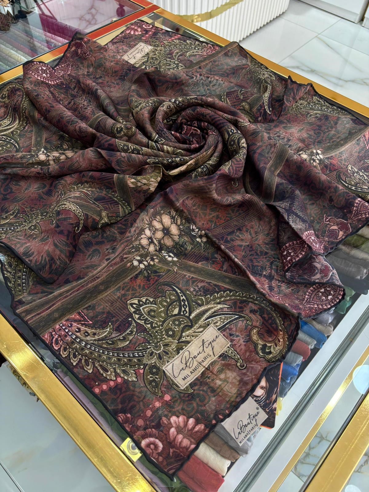 La Boutique Yeni Sezon Desenli Güz Yaz Serinliği Eşarp 05