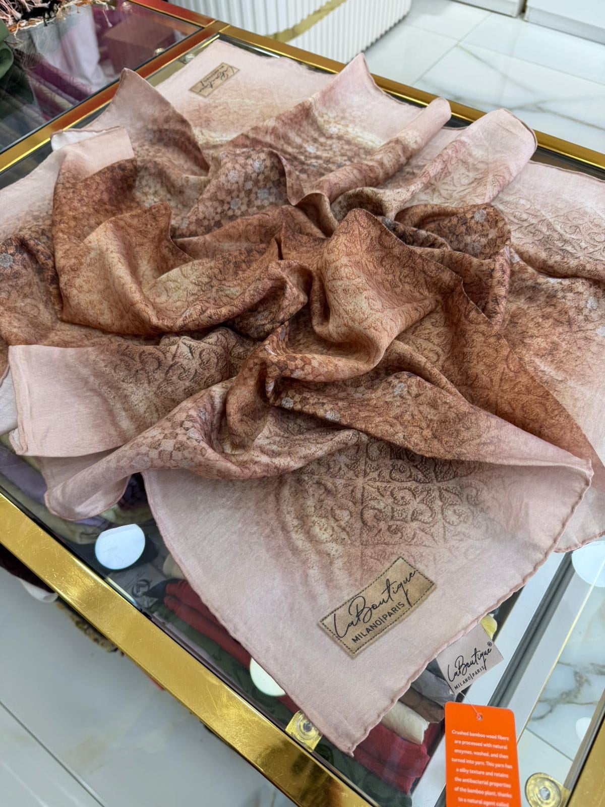 La Boutique Yeni Sezon Desenli Güz Yaz Serinliği Eşarp 01