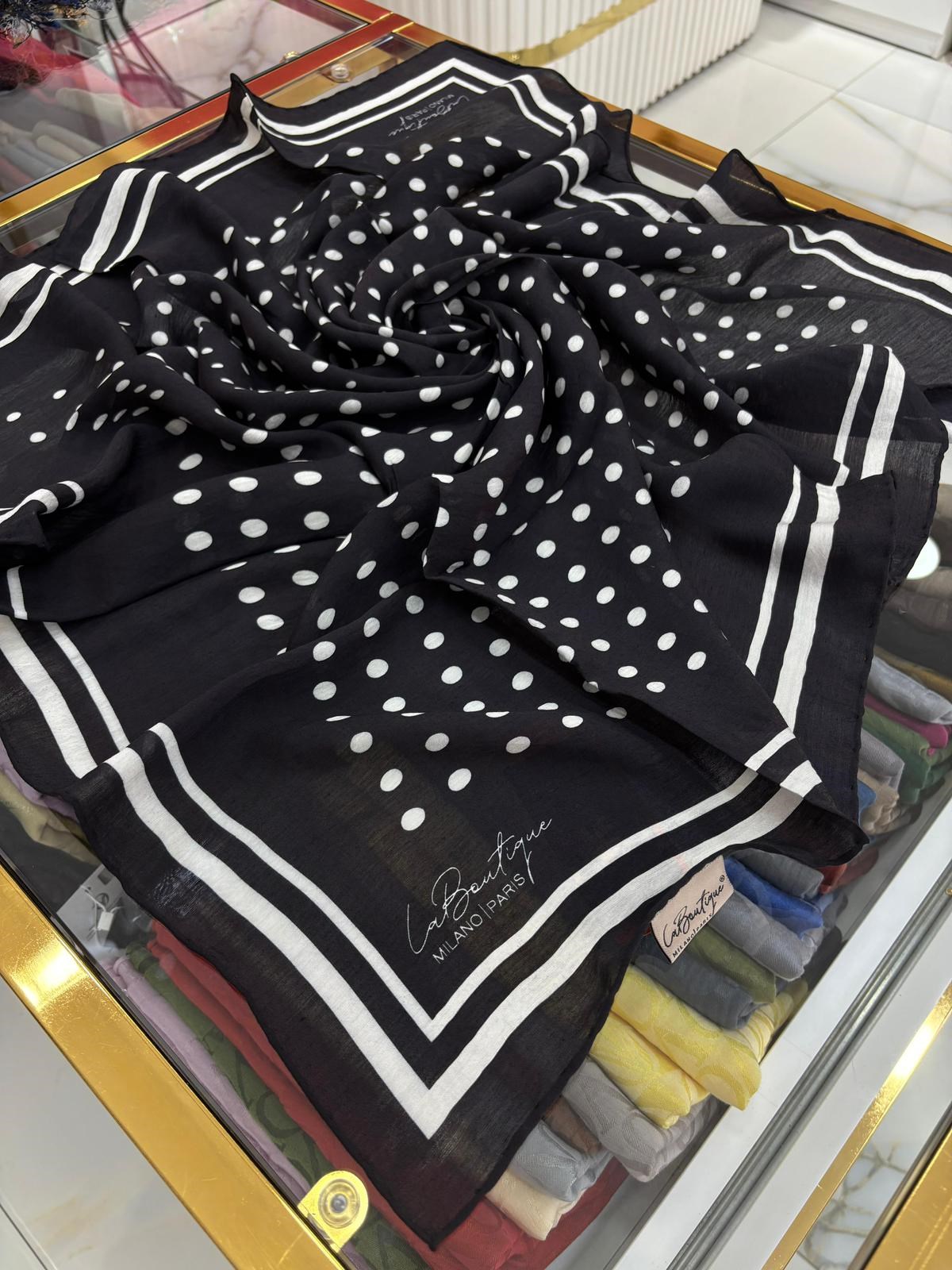 La Boutique Yeni Sezon Desenli Güz Yaz Serinliği Eşarp 02