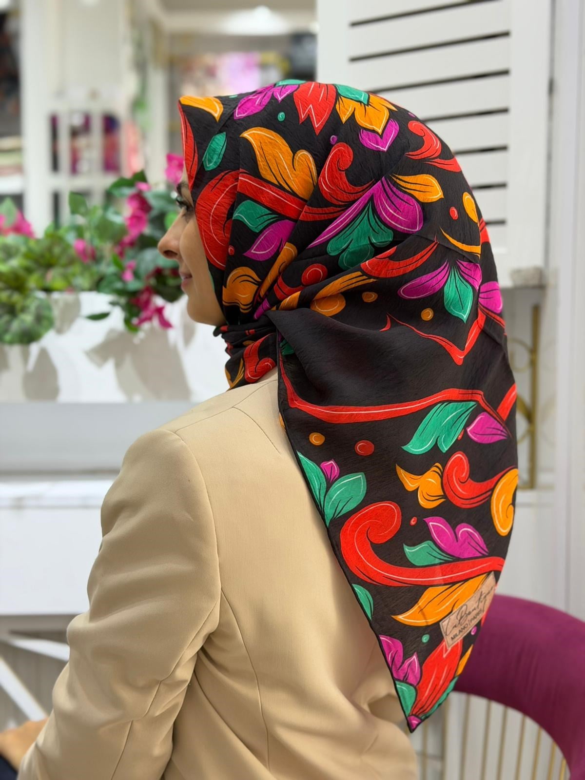 La Boutique Yeni Sezon Desenli Güz Yaz Serinliği Eşarp 02