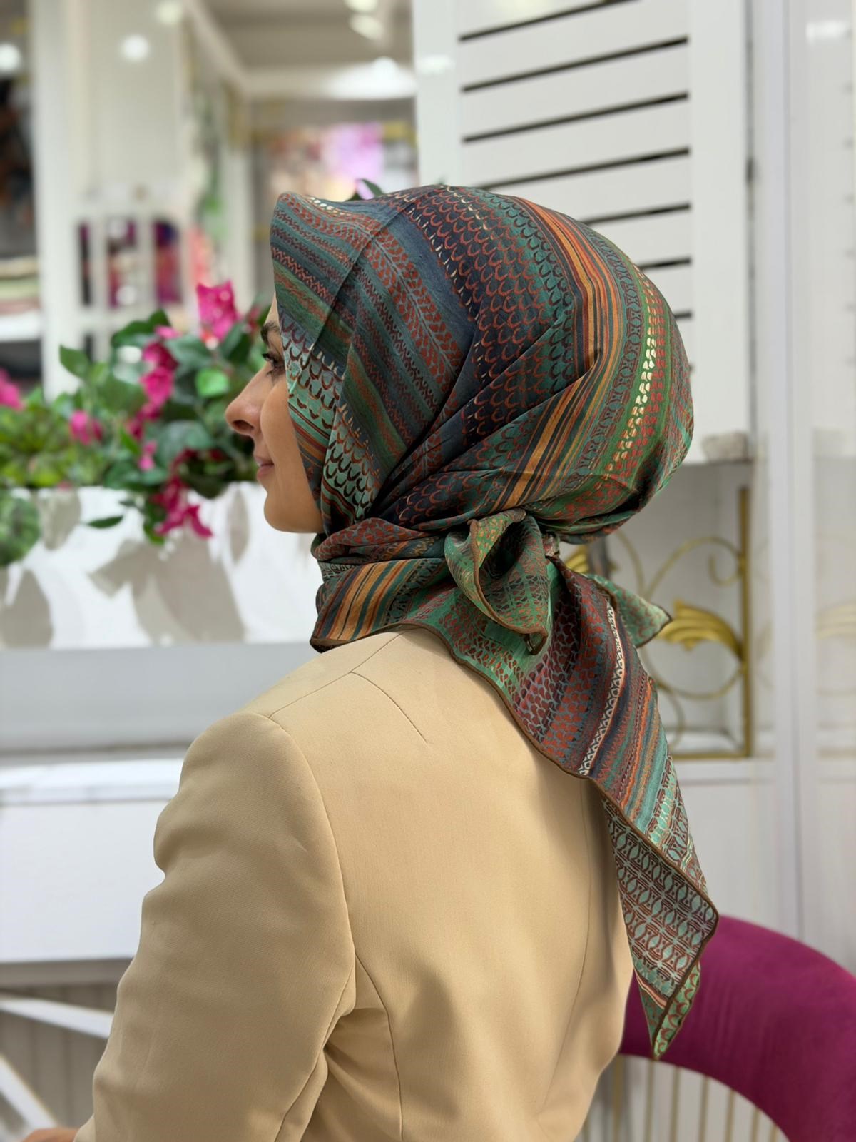 La Boutique Yeni Sezon Desenli Güz Yaz Serinliği Eşarp 03