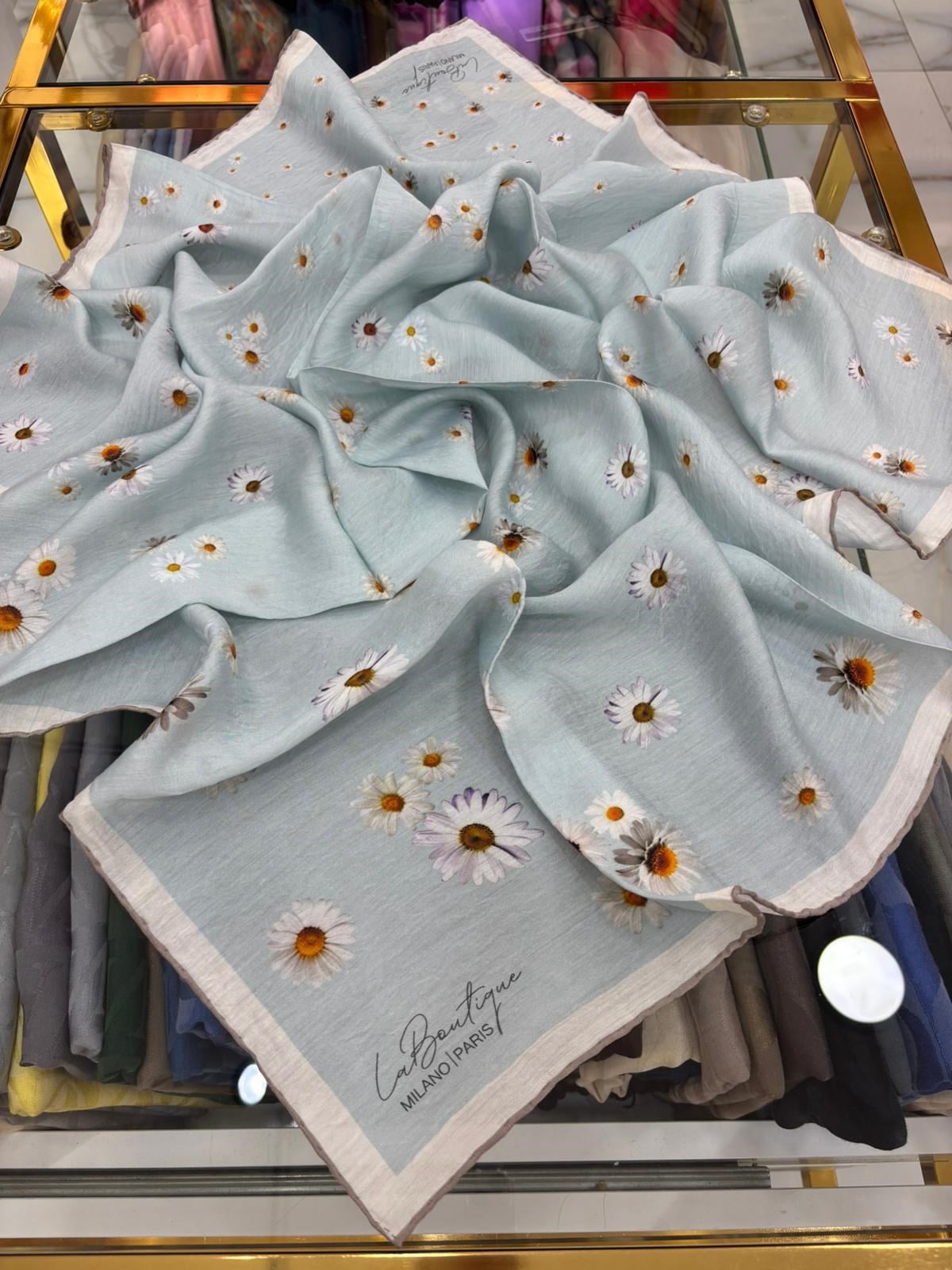 La Boutique Yeni Sezon Desenli Güz Yaz Serinliği Eşarp 07
