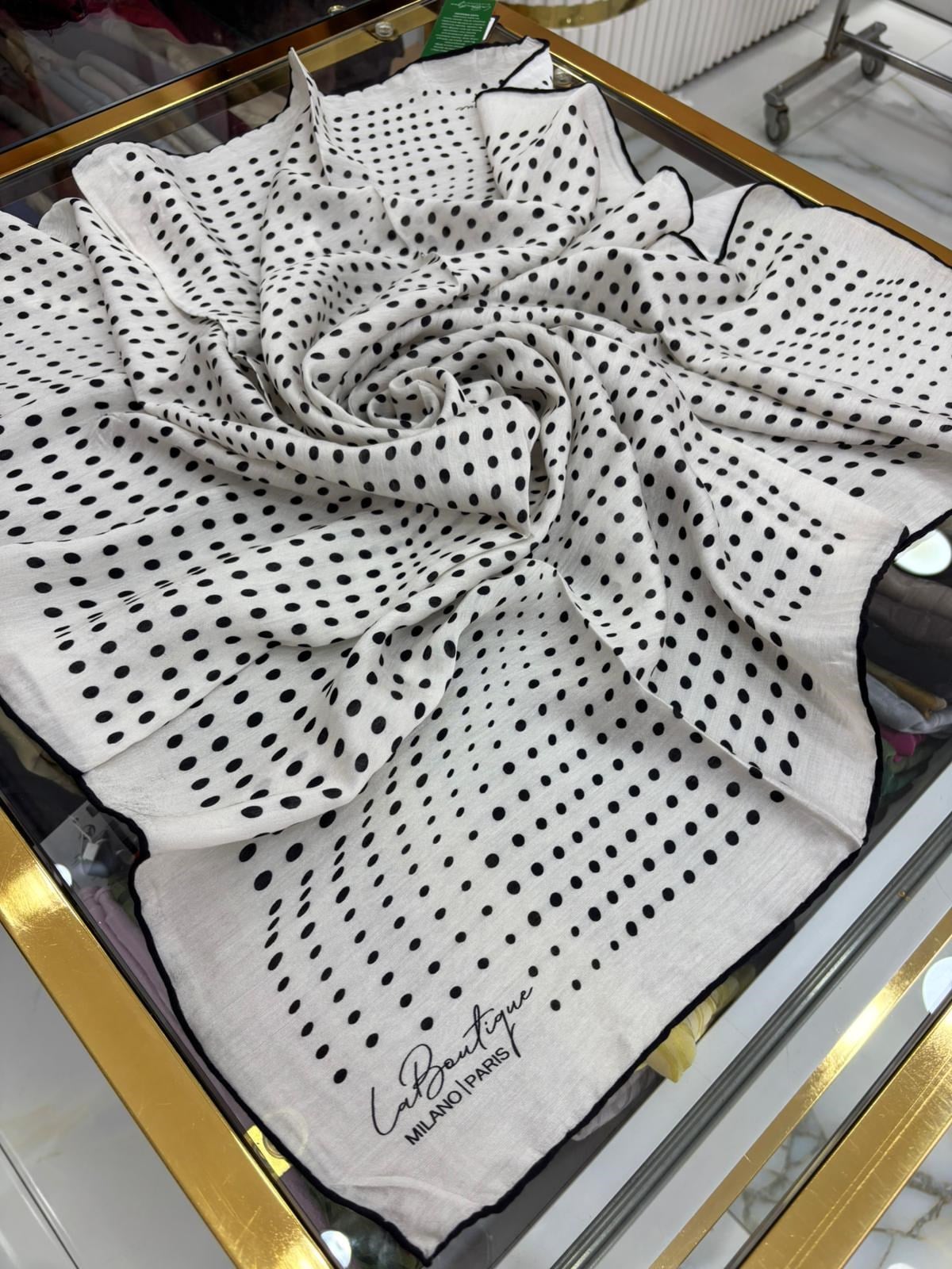La Boutique Yeni Sezon Desenli Güz Yaz Serinliği Eşarp 03