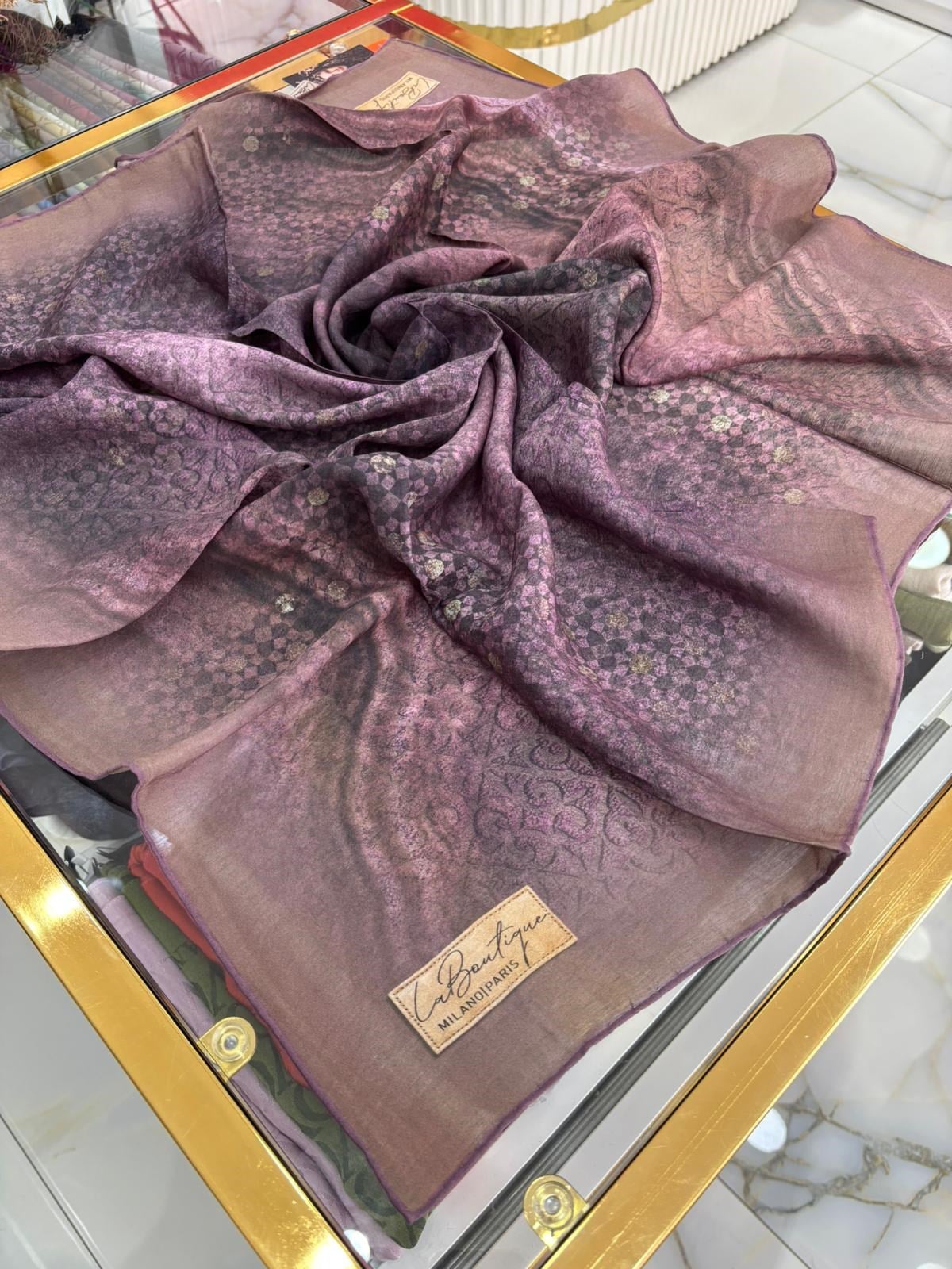 La Boutique Yeni Sezon Desenli Güz Yaz Serinliği Eşarp 04