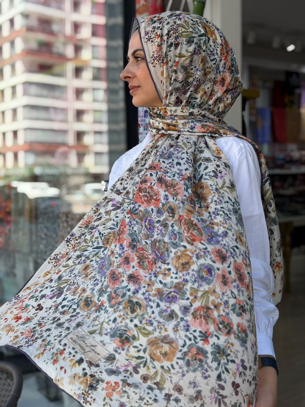 La Boutique Yeni Sezon Desenli Güz Yaz Serinliği Şal 07