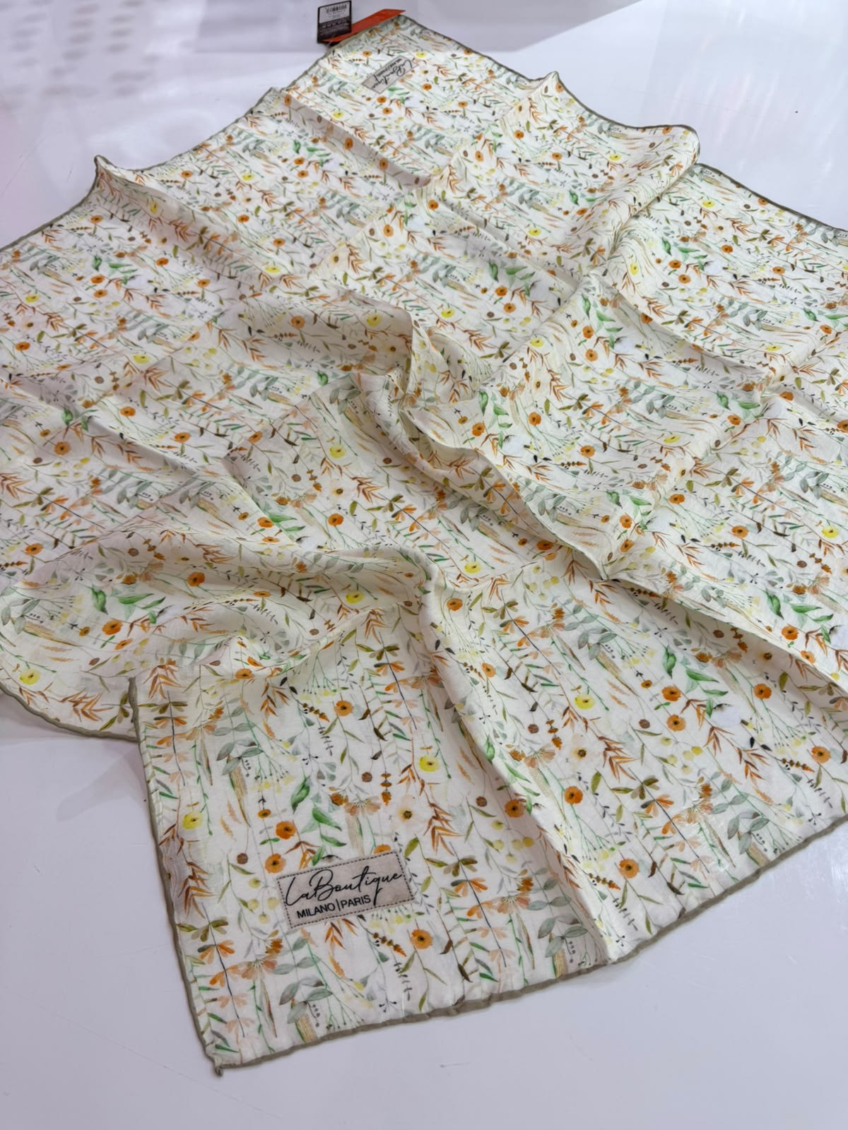 La Boutique Yeni Sezon Desenli Güz Yaz Serinliği Eşarp 6018-4