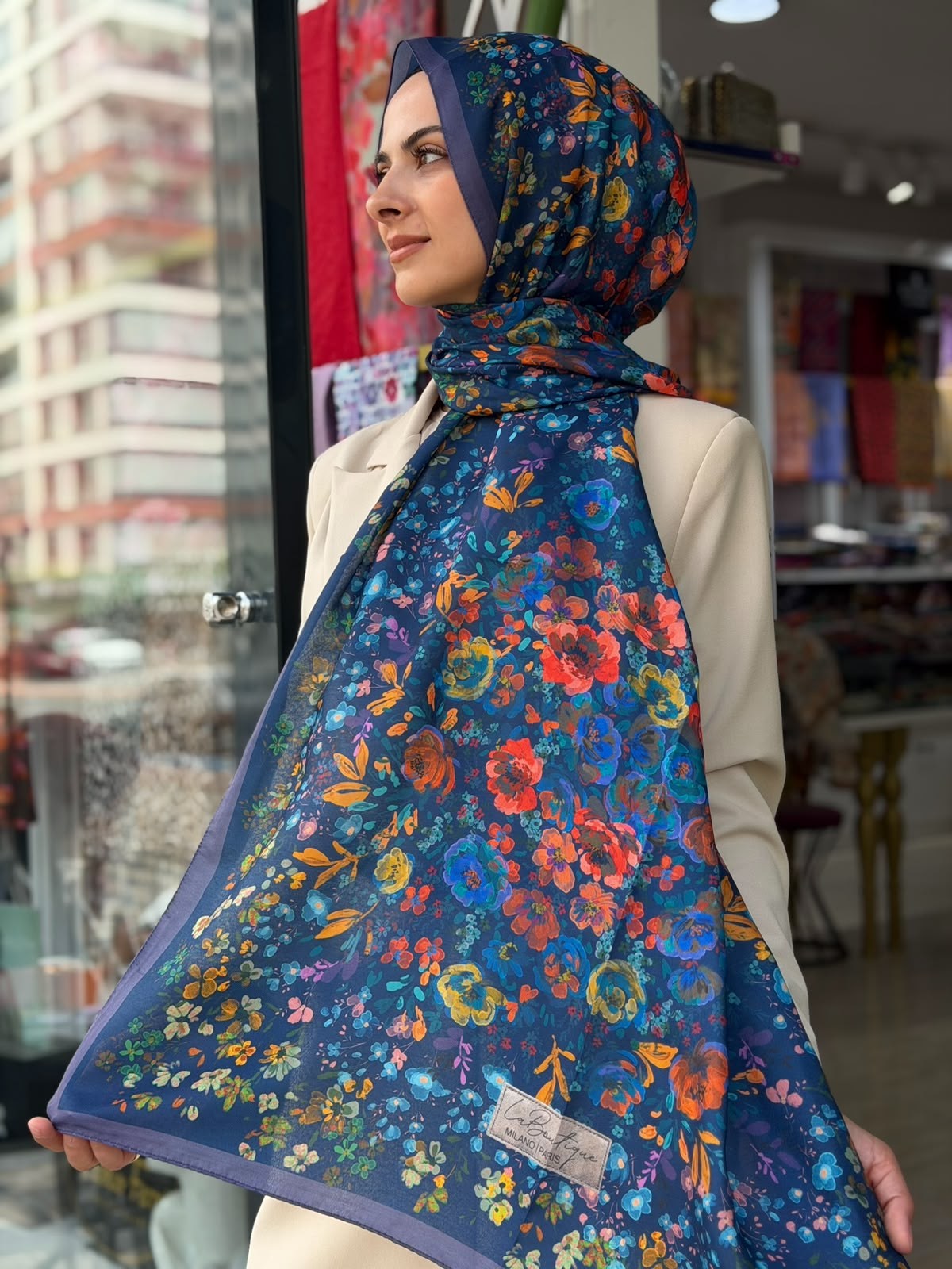 La Boutique Yeni Sezon Desenli Özel Seri Şal 02