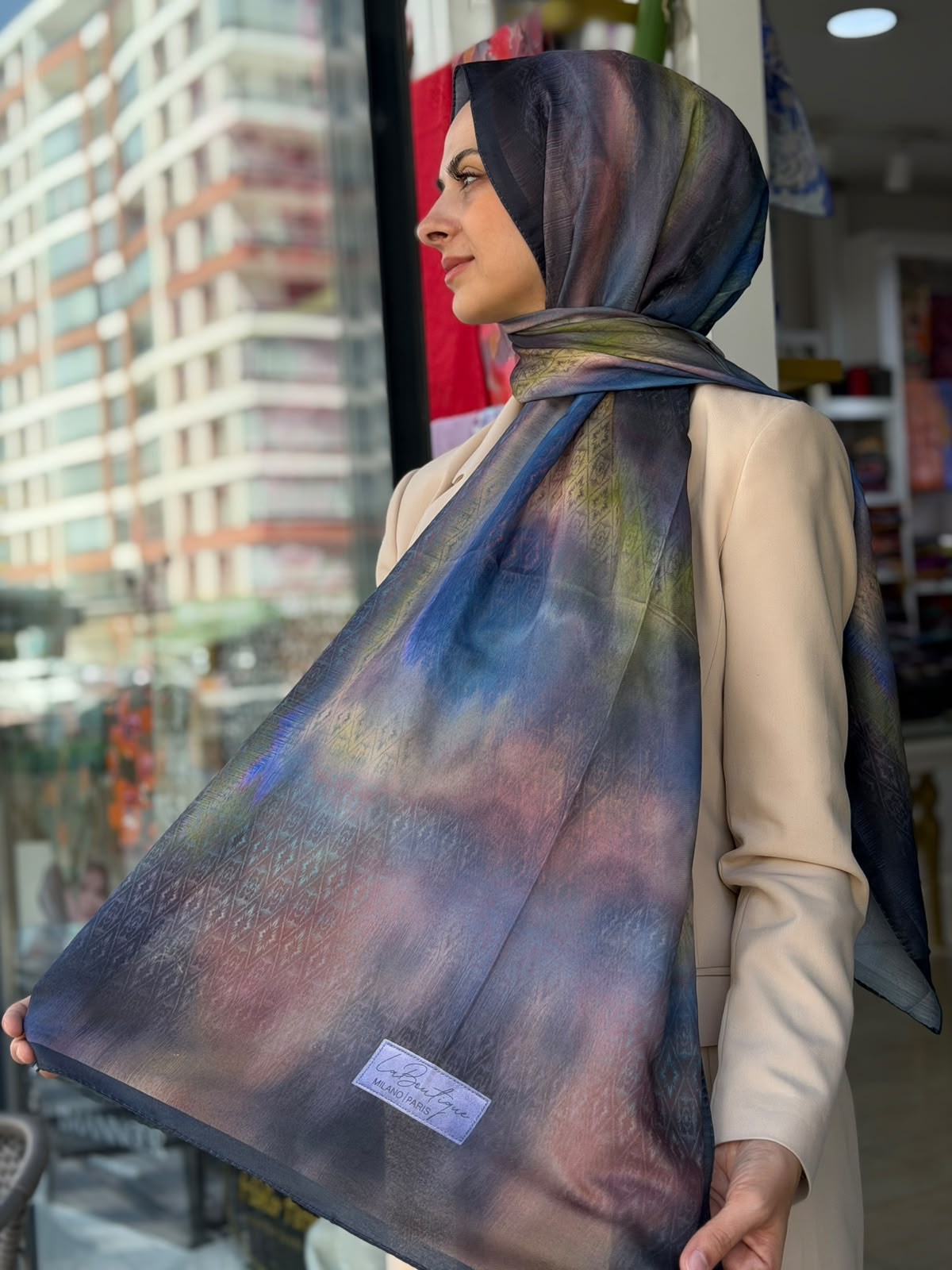 La Boutique Yeni Sezon Desenli Özel Seri Şal 04