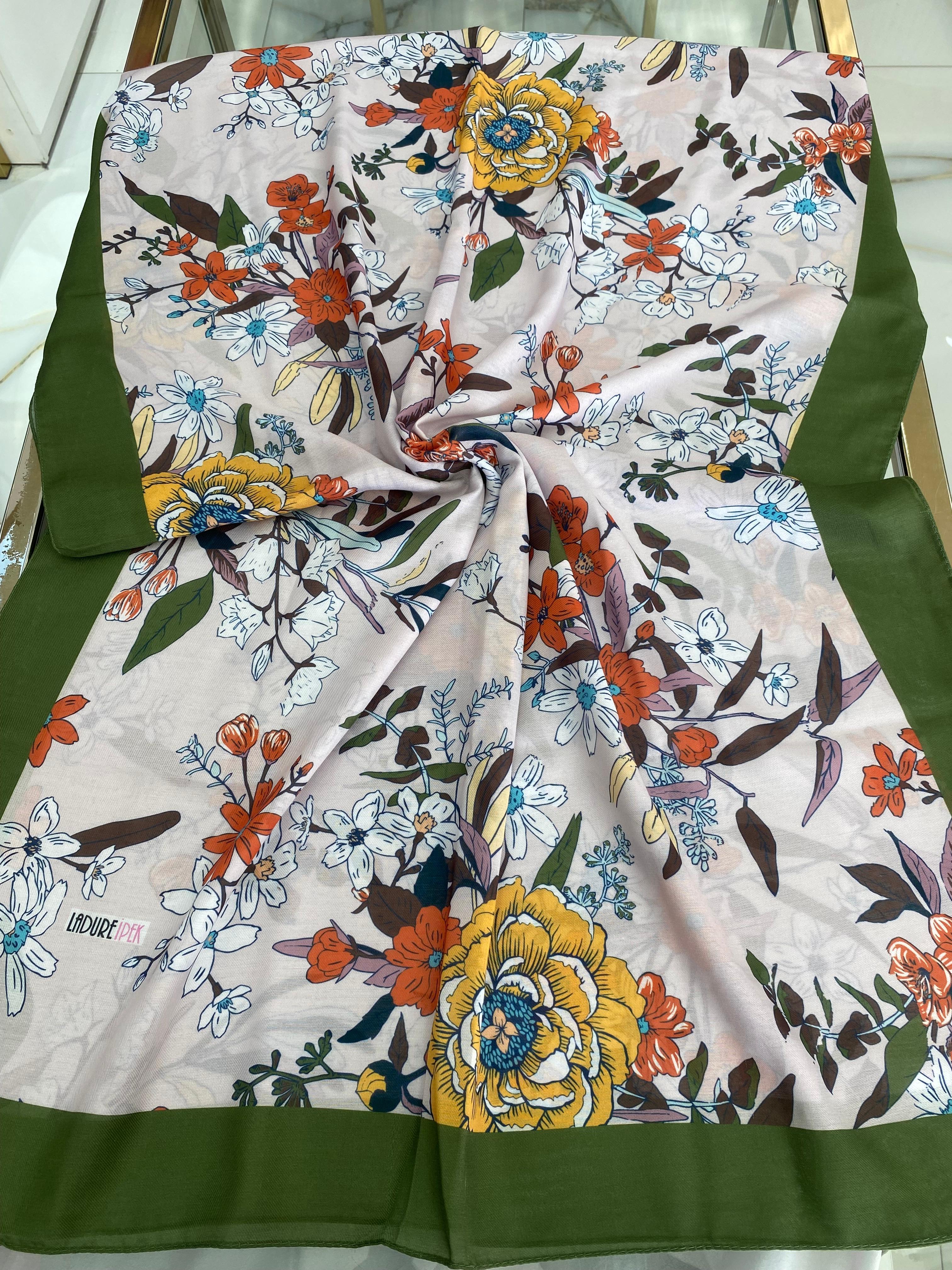 Ladure Papatya Desenli Butik Şal 02