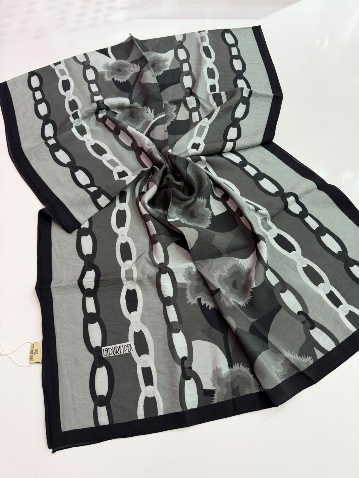 Ladure Premium Seri Şal 01