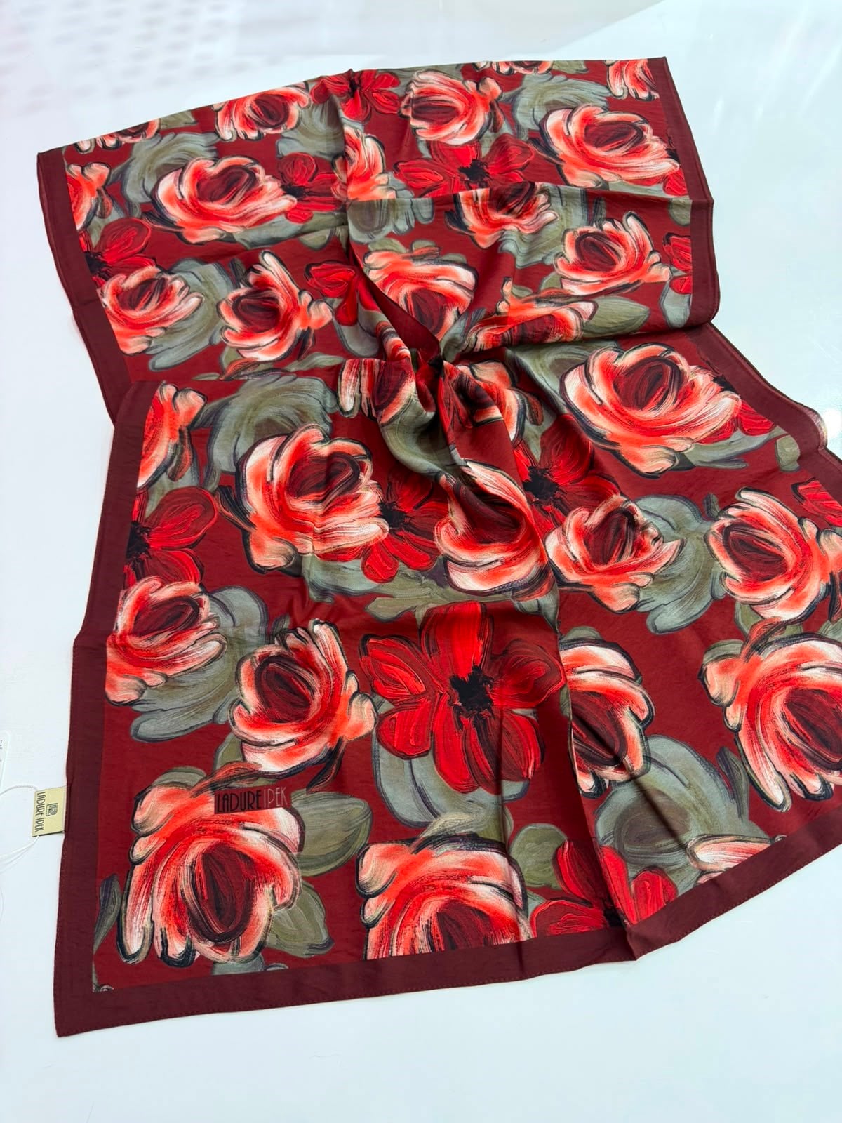 Ladure Premium Seri Şal 17
