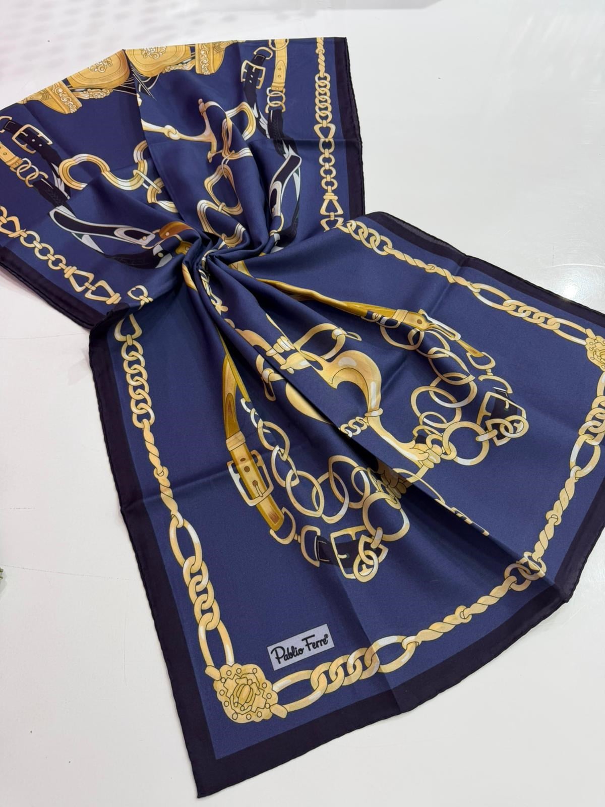 Pablio Ferre Zincir Desen Şal 06
