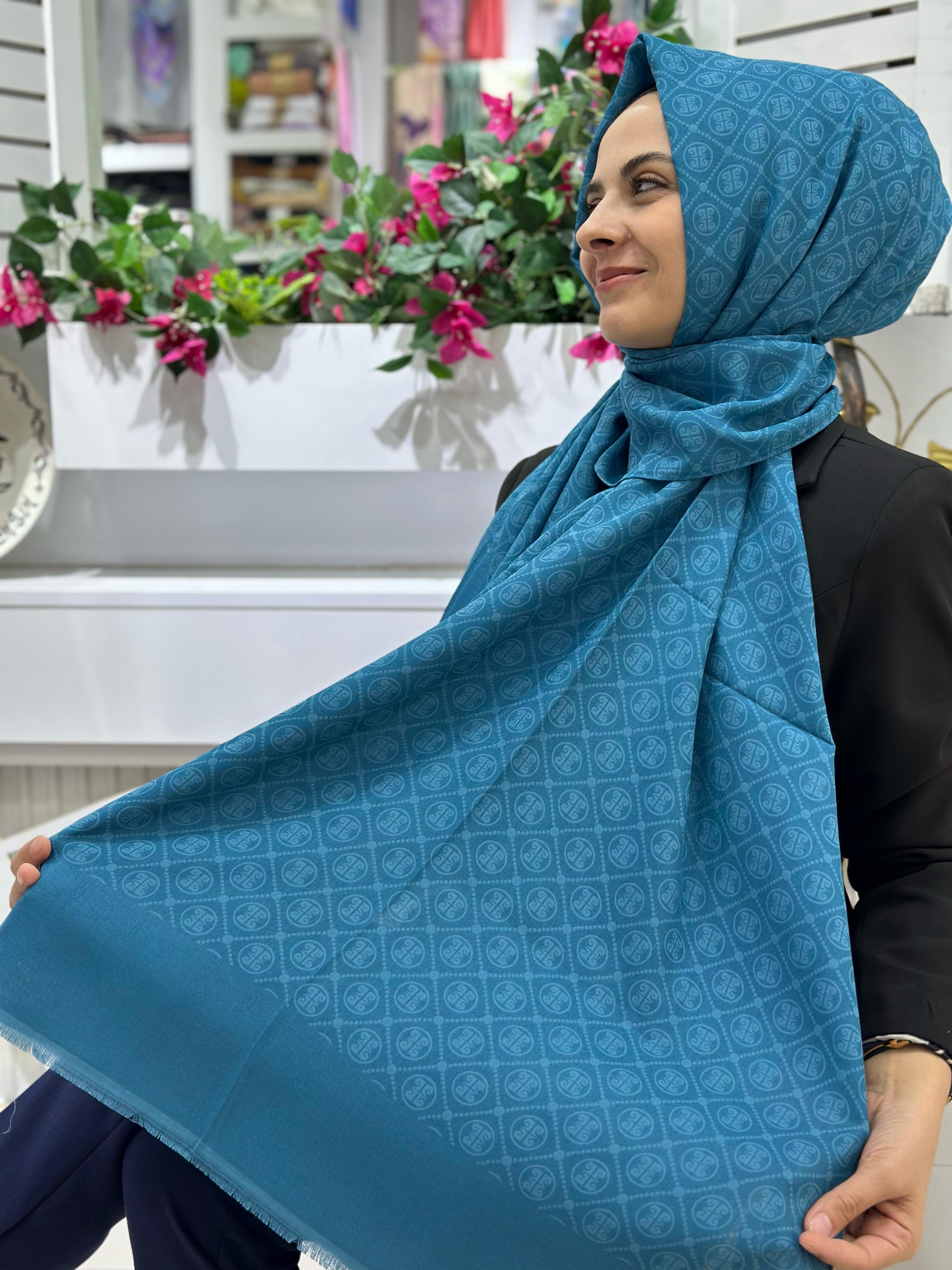 Pierre Cardin Monogram Şal 923