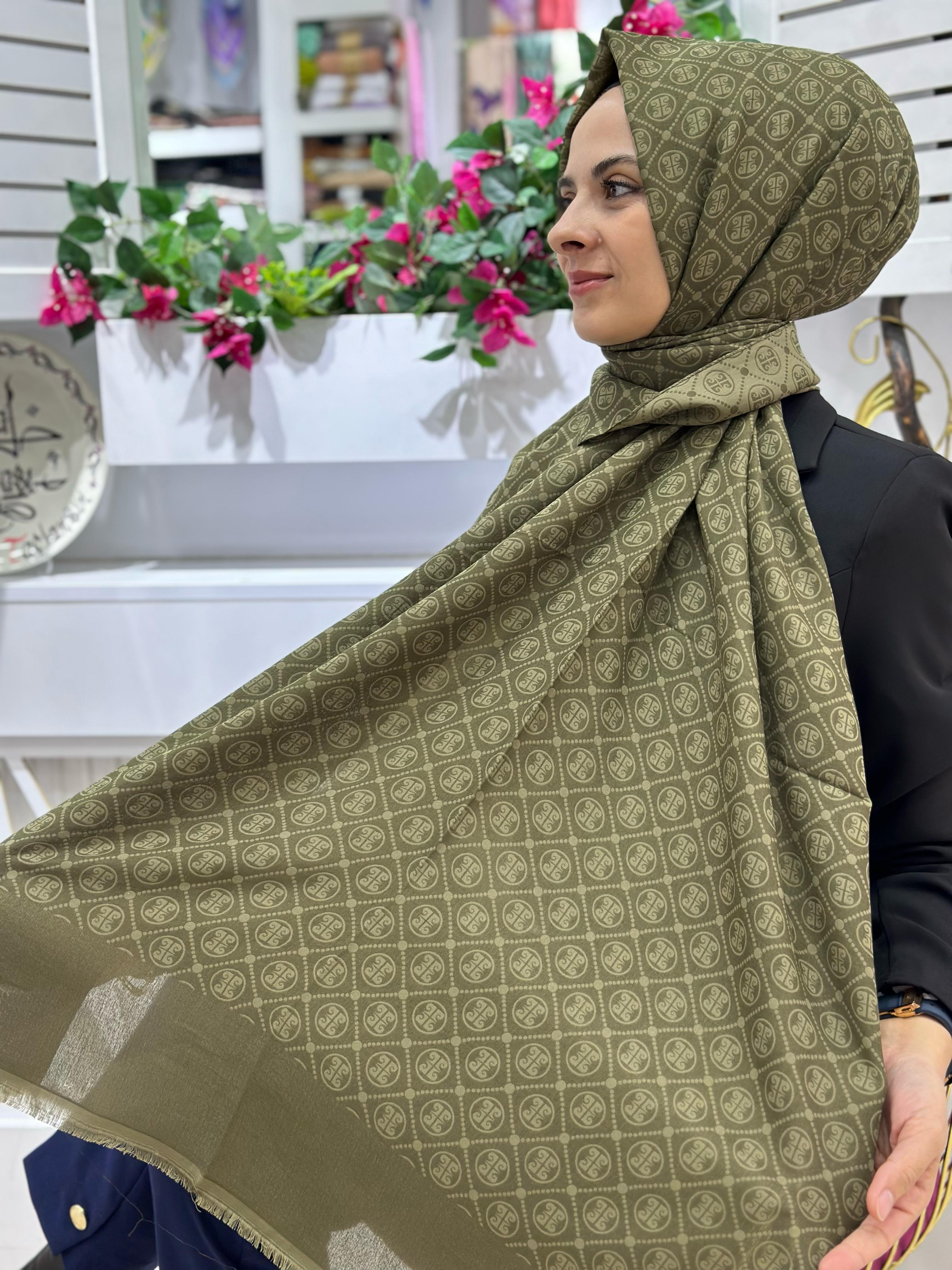 Pierre Cardin Monogram Şal 934