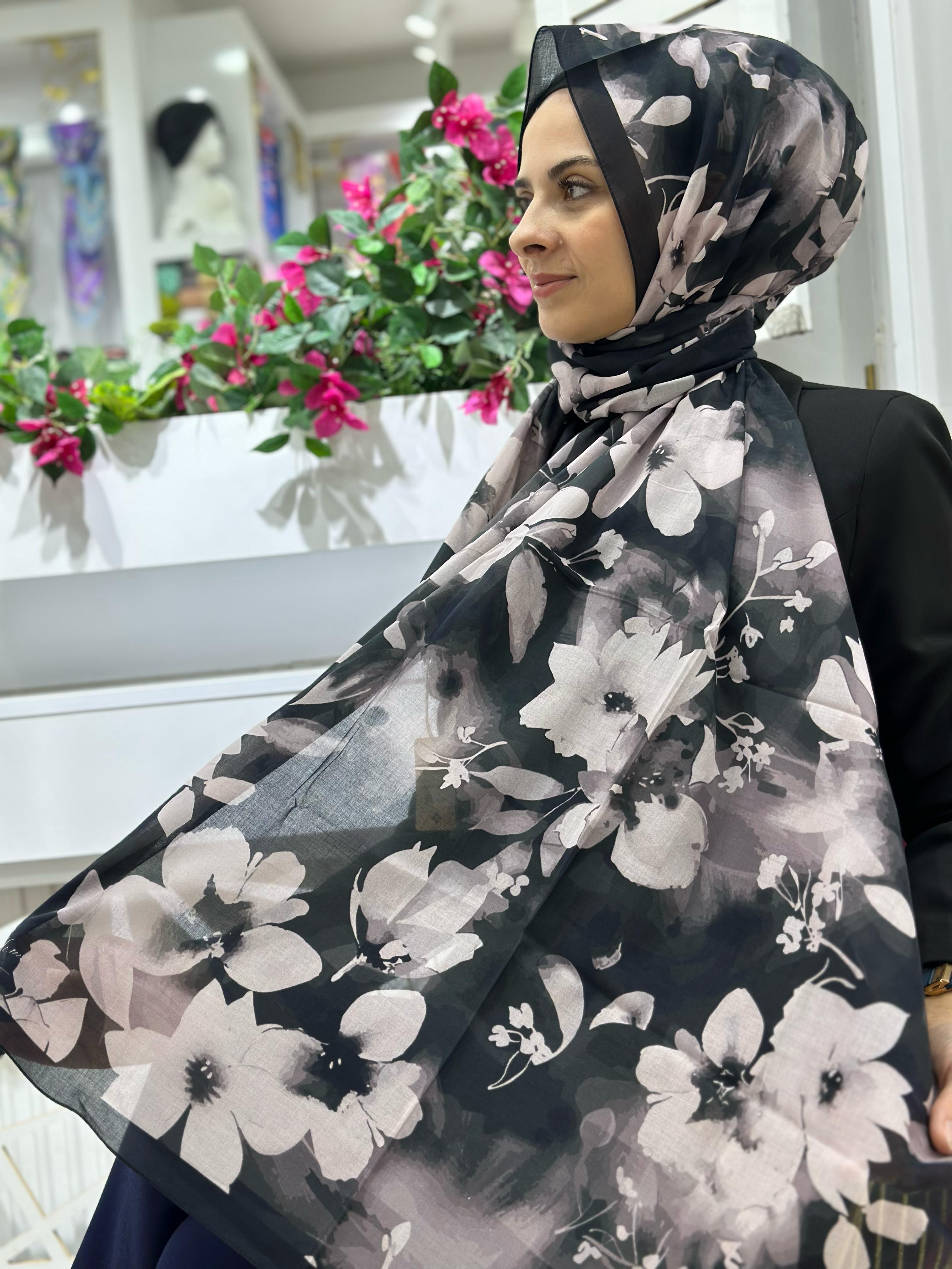 Silk Home Desenli Şal Beyaz-Siyah Rengi