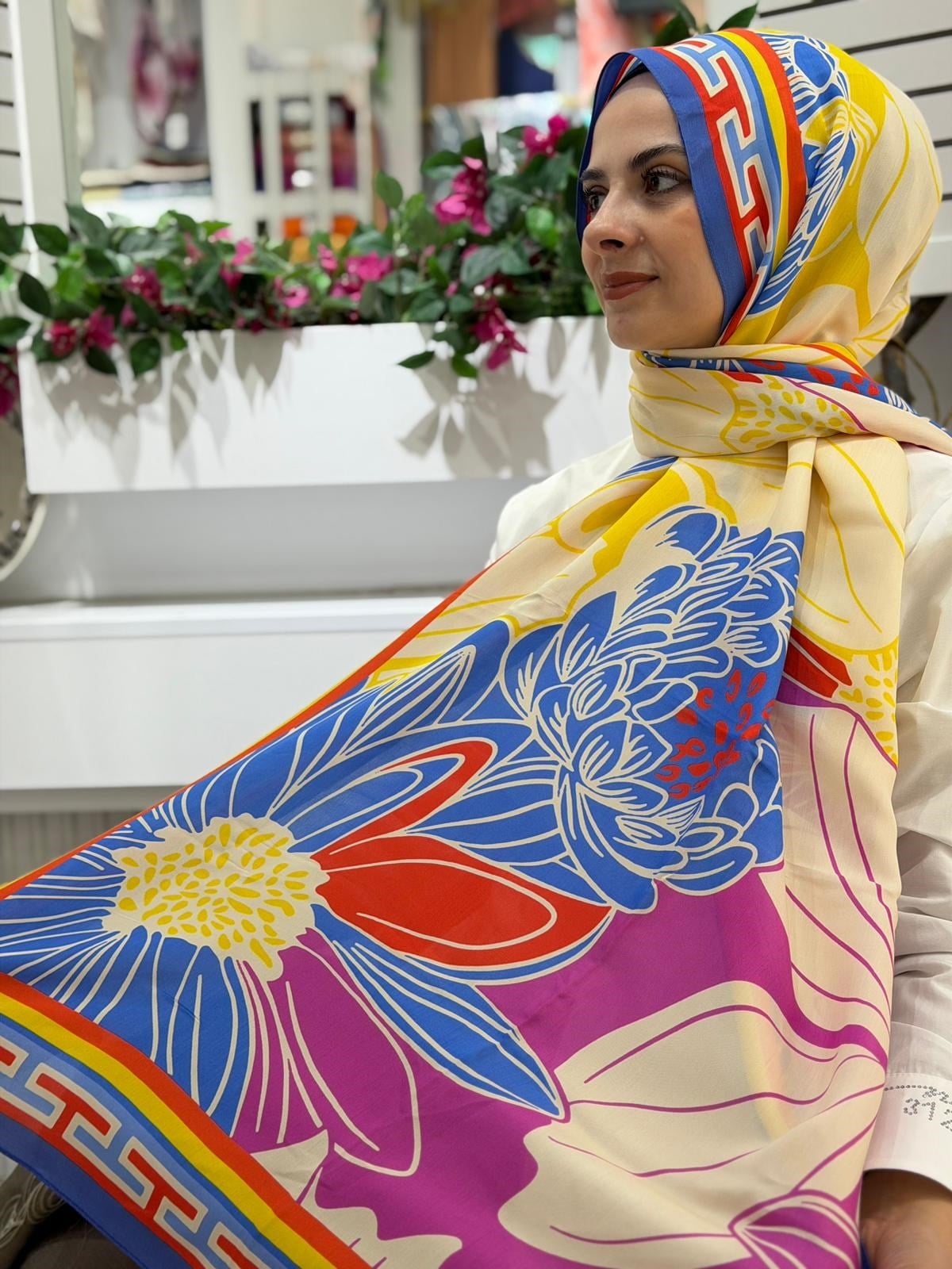 Sisley Desenli Floş Viskon Şal 01