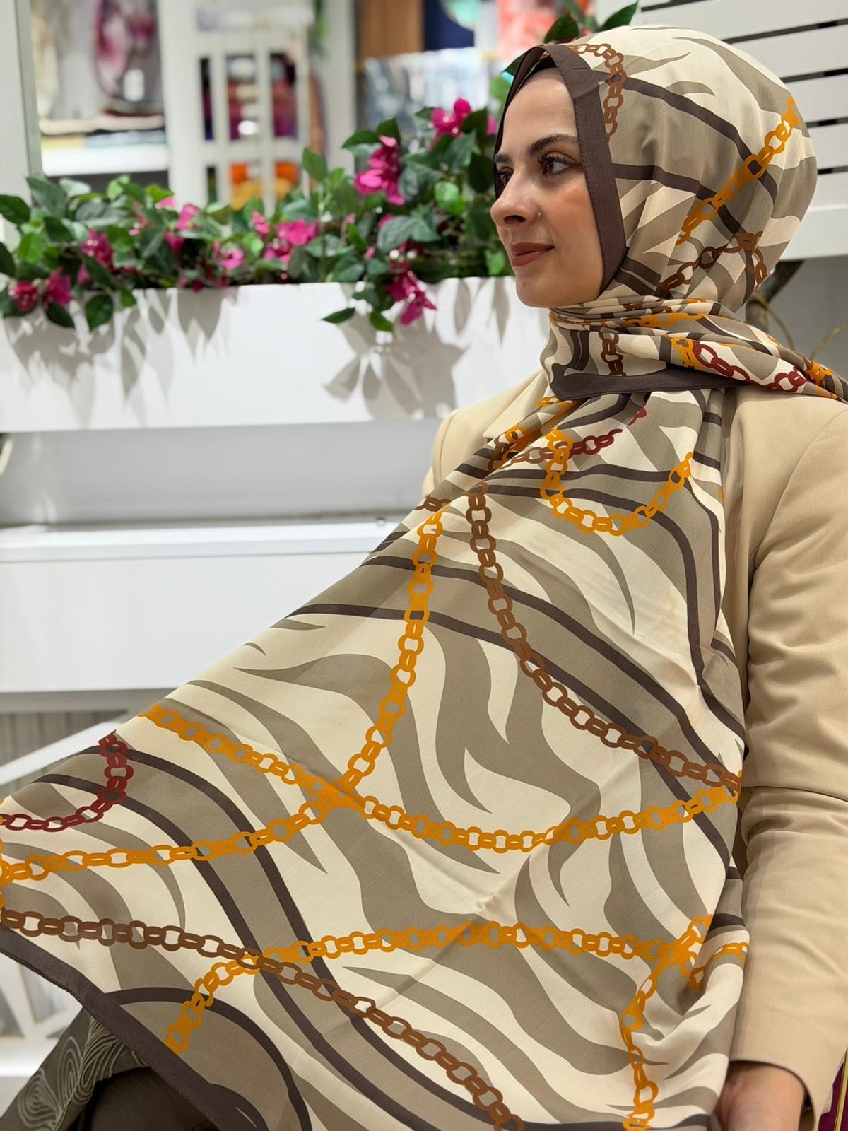 Sisley Desenli Floş Viskon Şal 04