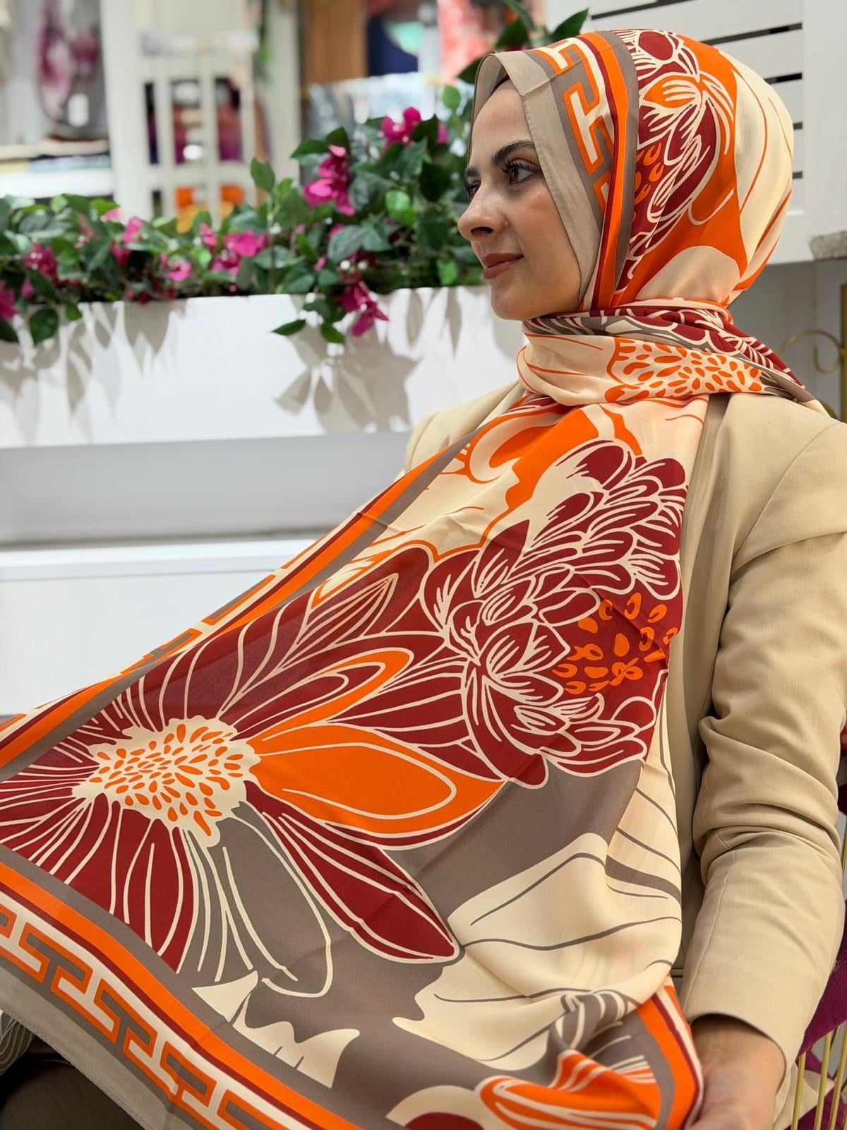 Sisley Desenli Floş Viskon Şal 05