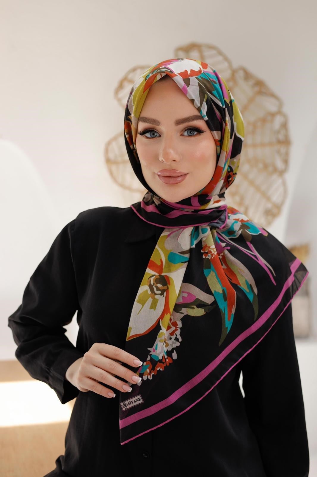 Siyane Desenli Natural Eşarp 01